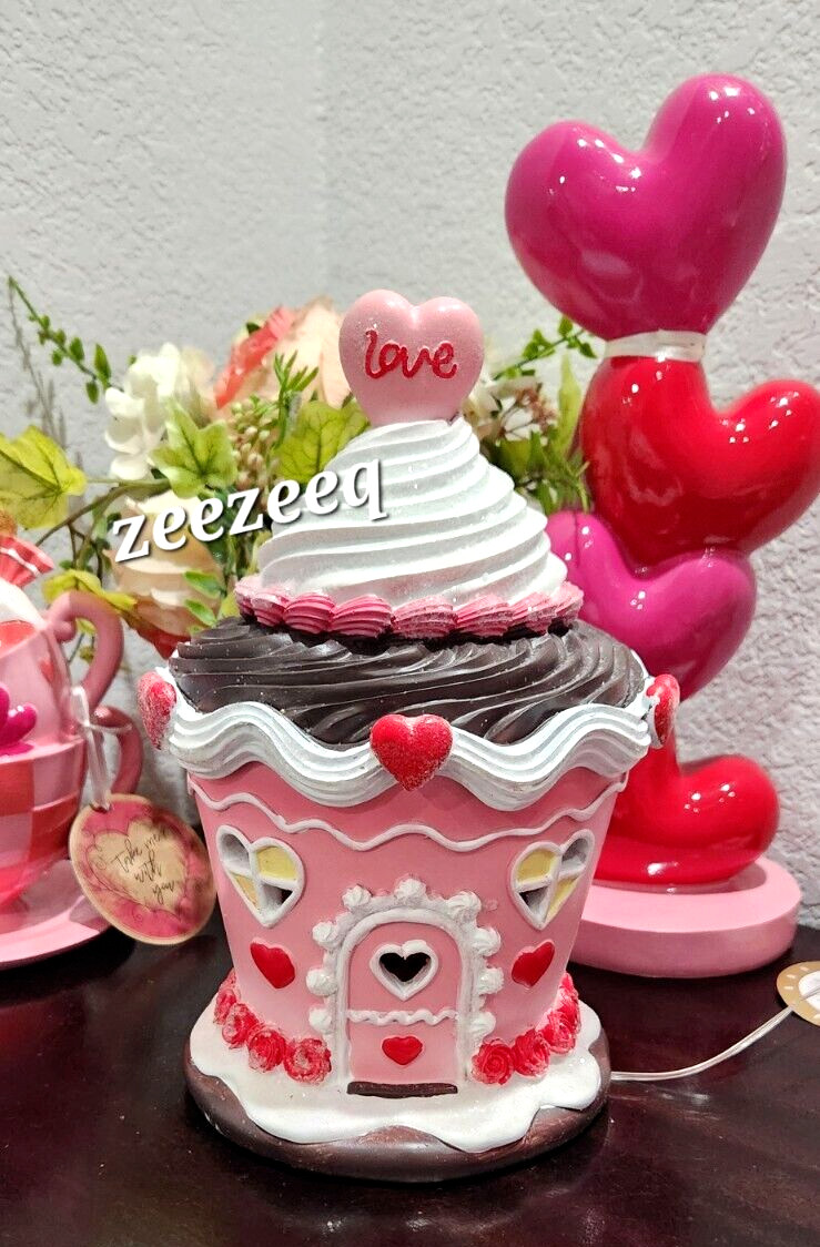 Valentines Day CUPCAKES & CASHMERE Light Up Cupcake Pastel Gingerbread House