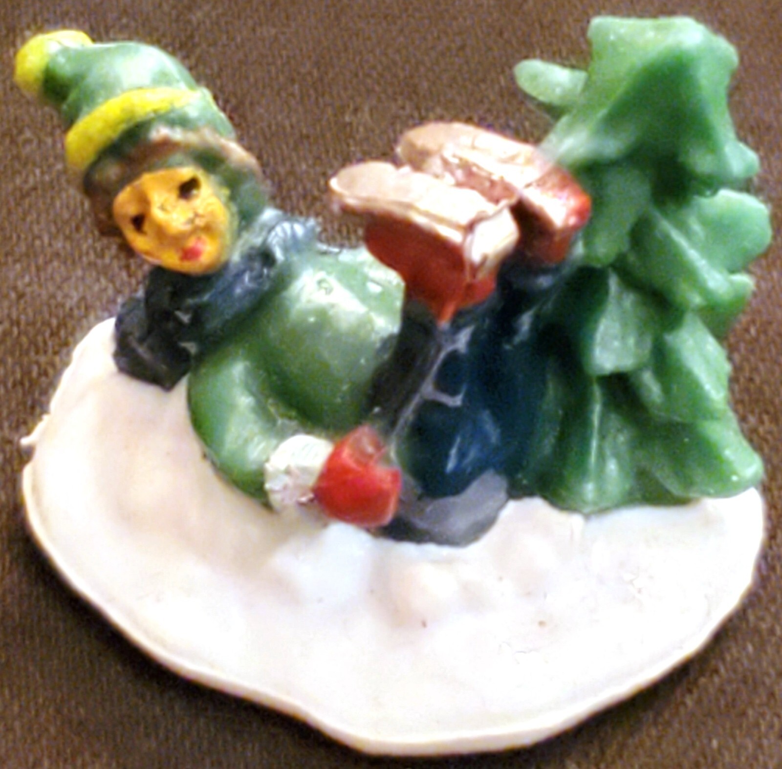 Christmas Village 2 small plastic figures ICE SKATER FELL & KID WITH WREATHS