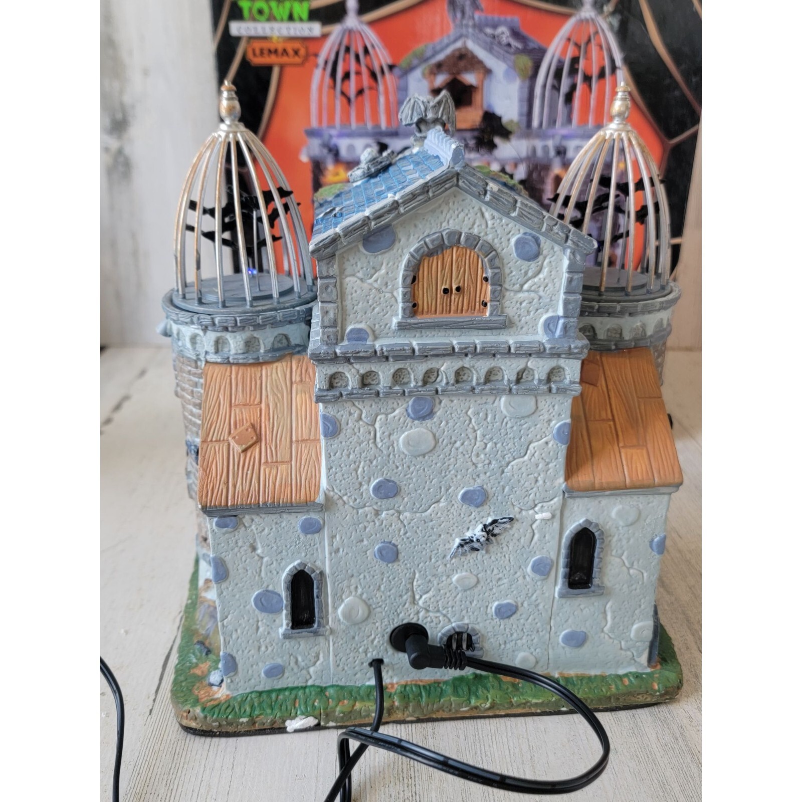 Lemax Vampire Bat Aviary 2011 spooky town Village accessory Halloween