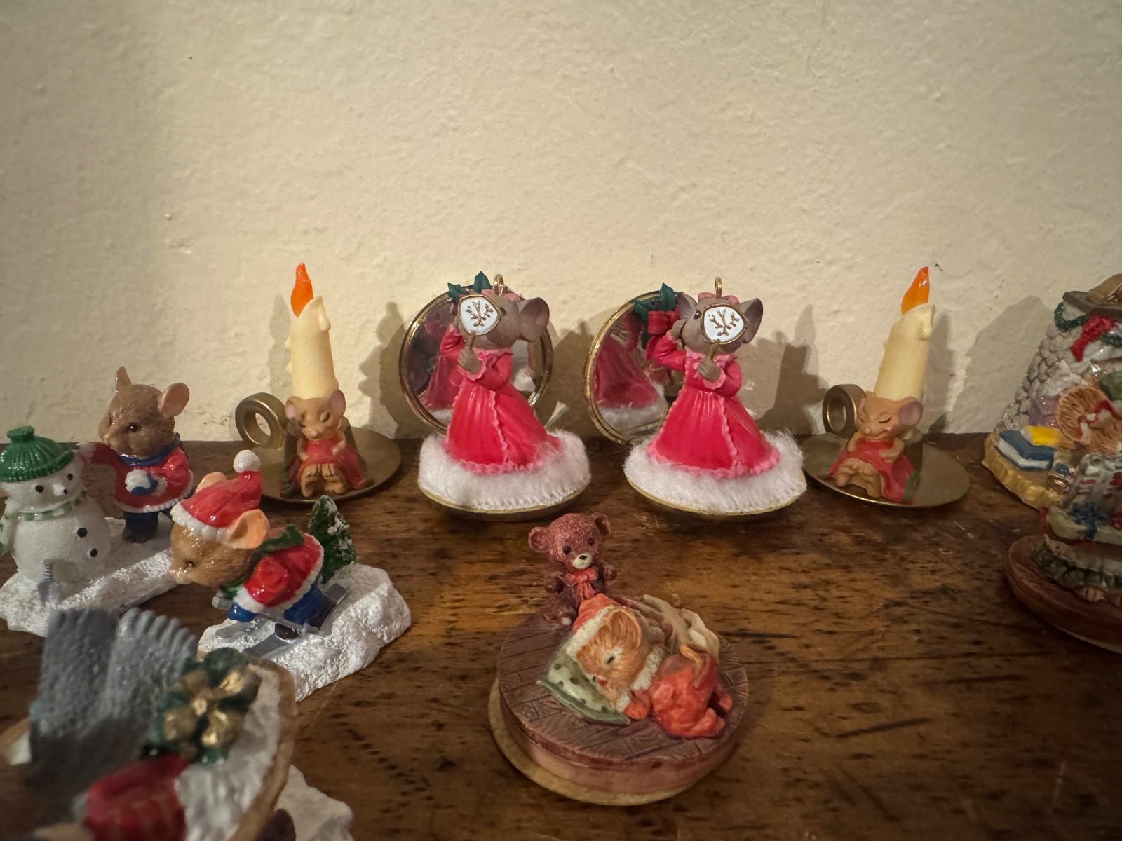 Vintage Christmas Village mouse Figures Lot Of 16