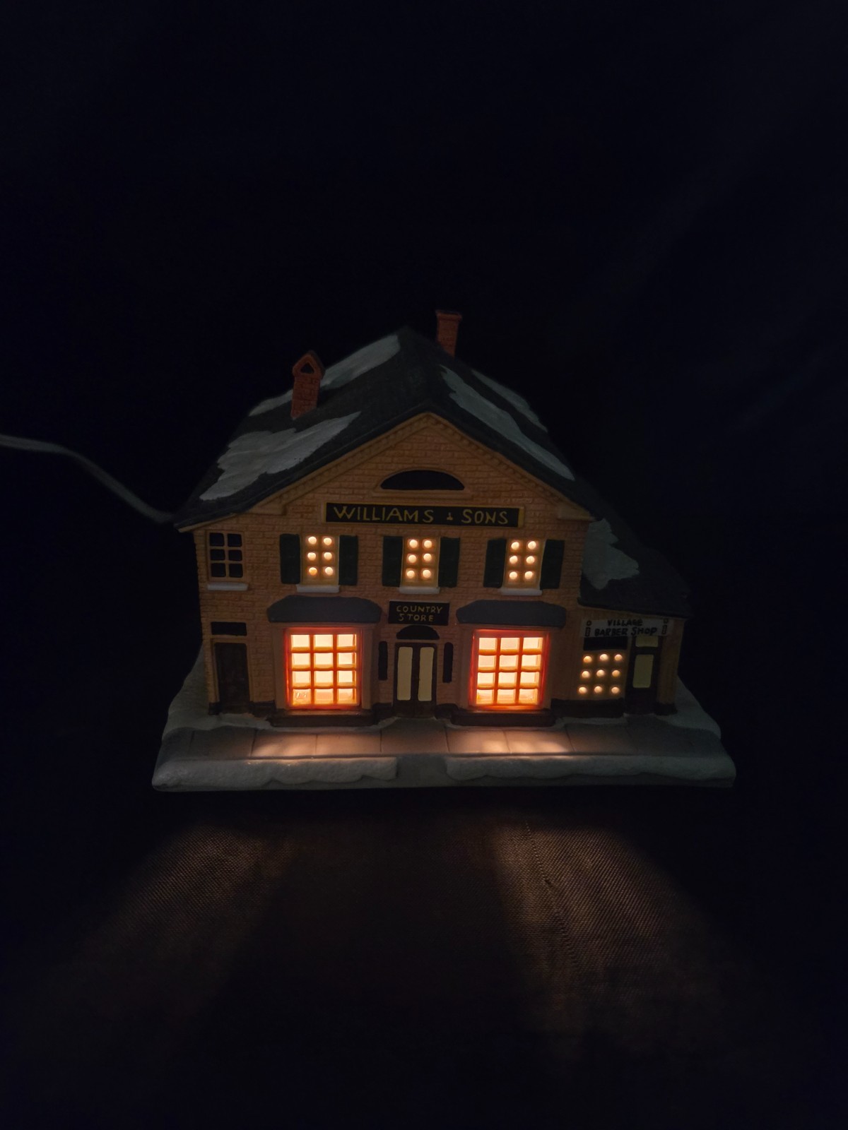 Vintage 1993 Hawthorne Porchlight Collection The Country Store Christmas