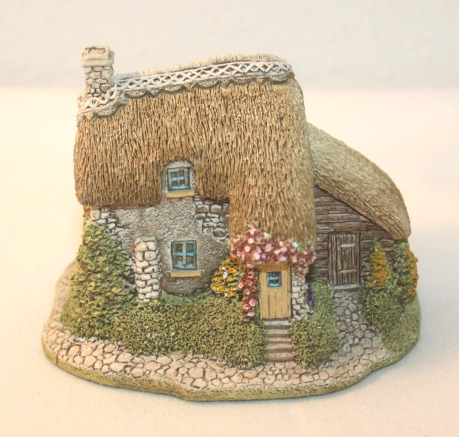 Lilliput Lane – Collectors Club Worldwide – Puddlebrook