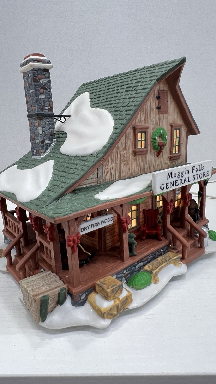 Dept 56 New England Village “Moggin Falls General Store” 56602 Retired READ