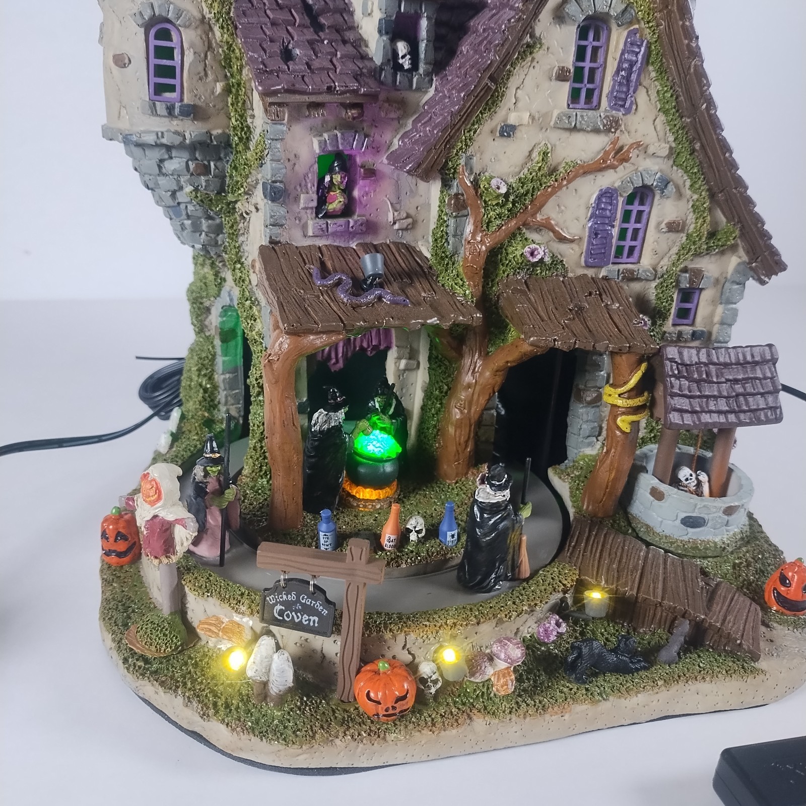 Lemax Spooky Town Wicked Garden Coven #35017 Animation Soundtrack & Lighting