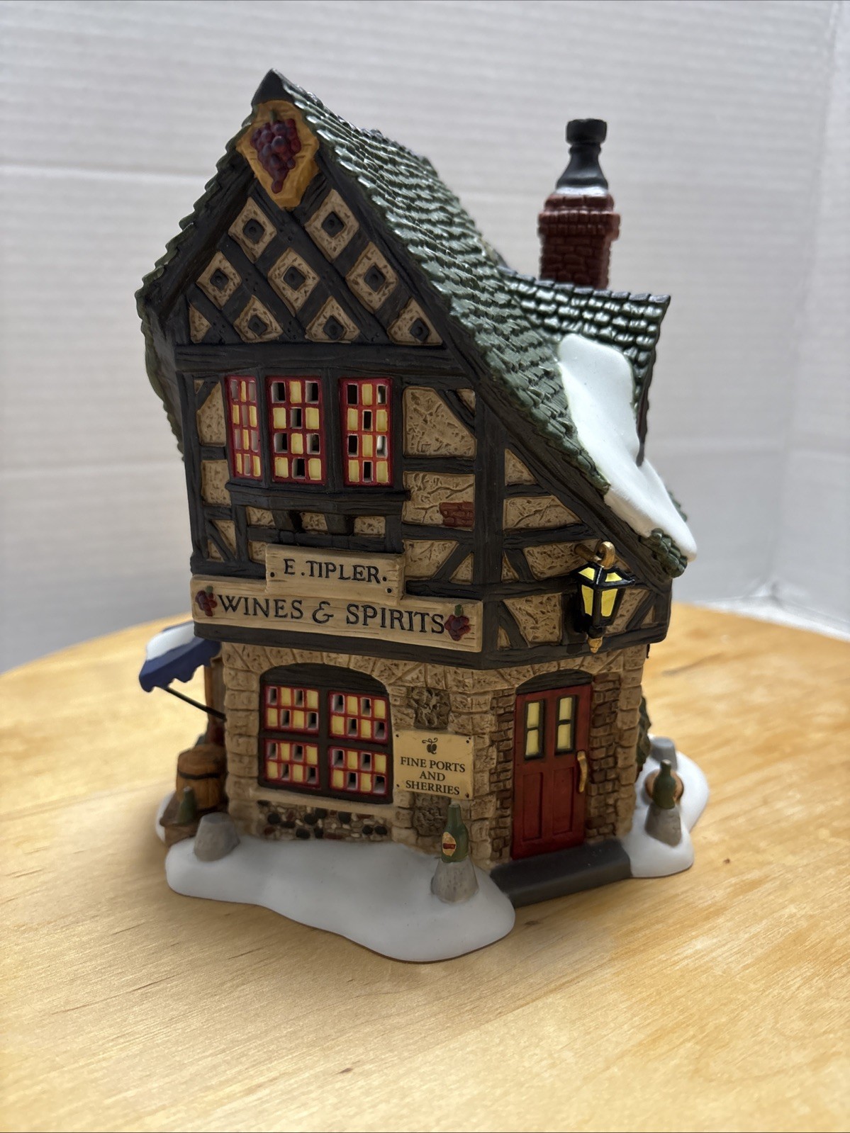 Department 56 Dickens Village Series#58725 E.Tipler Agentfor Wine&Spirits