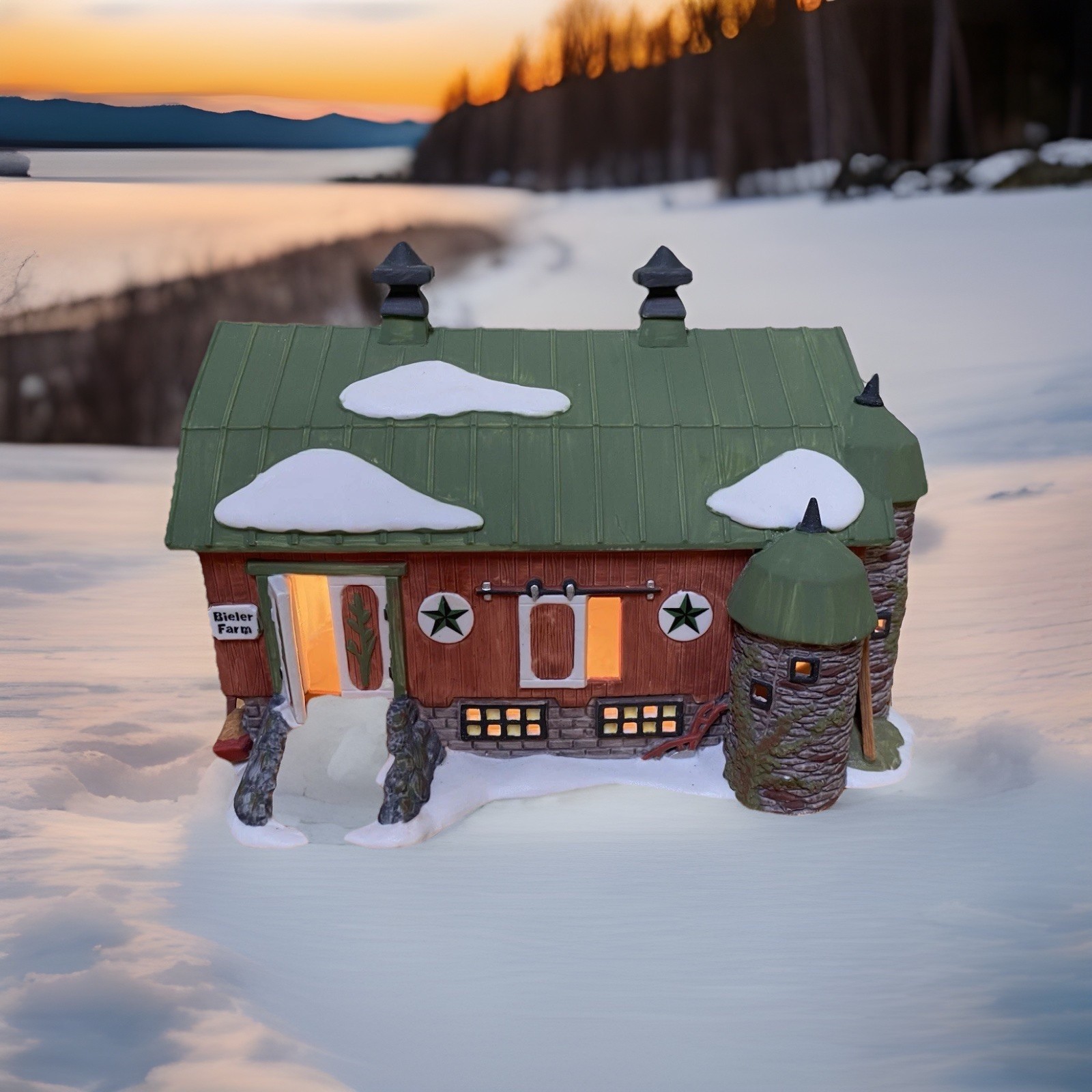 Department Dept 56 New England Village Pennsylvania Dutch Barn Hand-Painted 1993