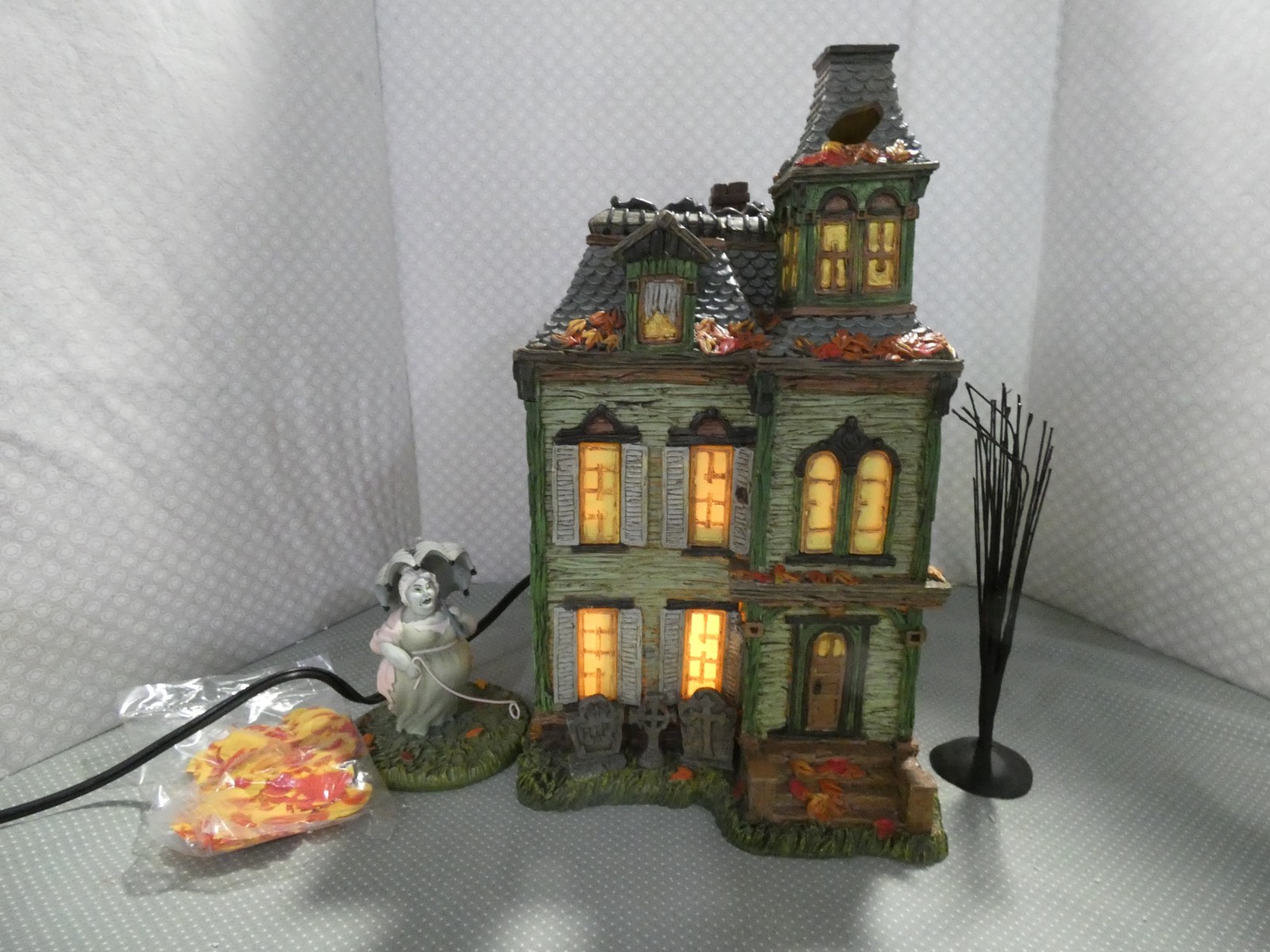 Dept 56 “Hazel’s Haunted House Box Set” #6004821 – Snow Village