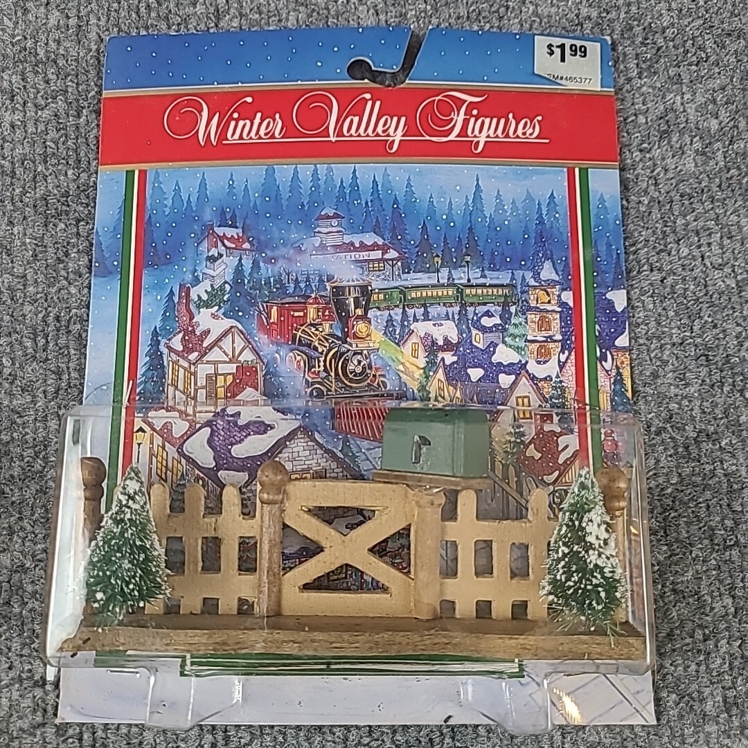 Winter Valley Figures Wooden Fence, Mailbox, Tree, Atico International -NEW