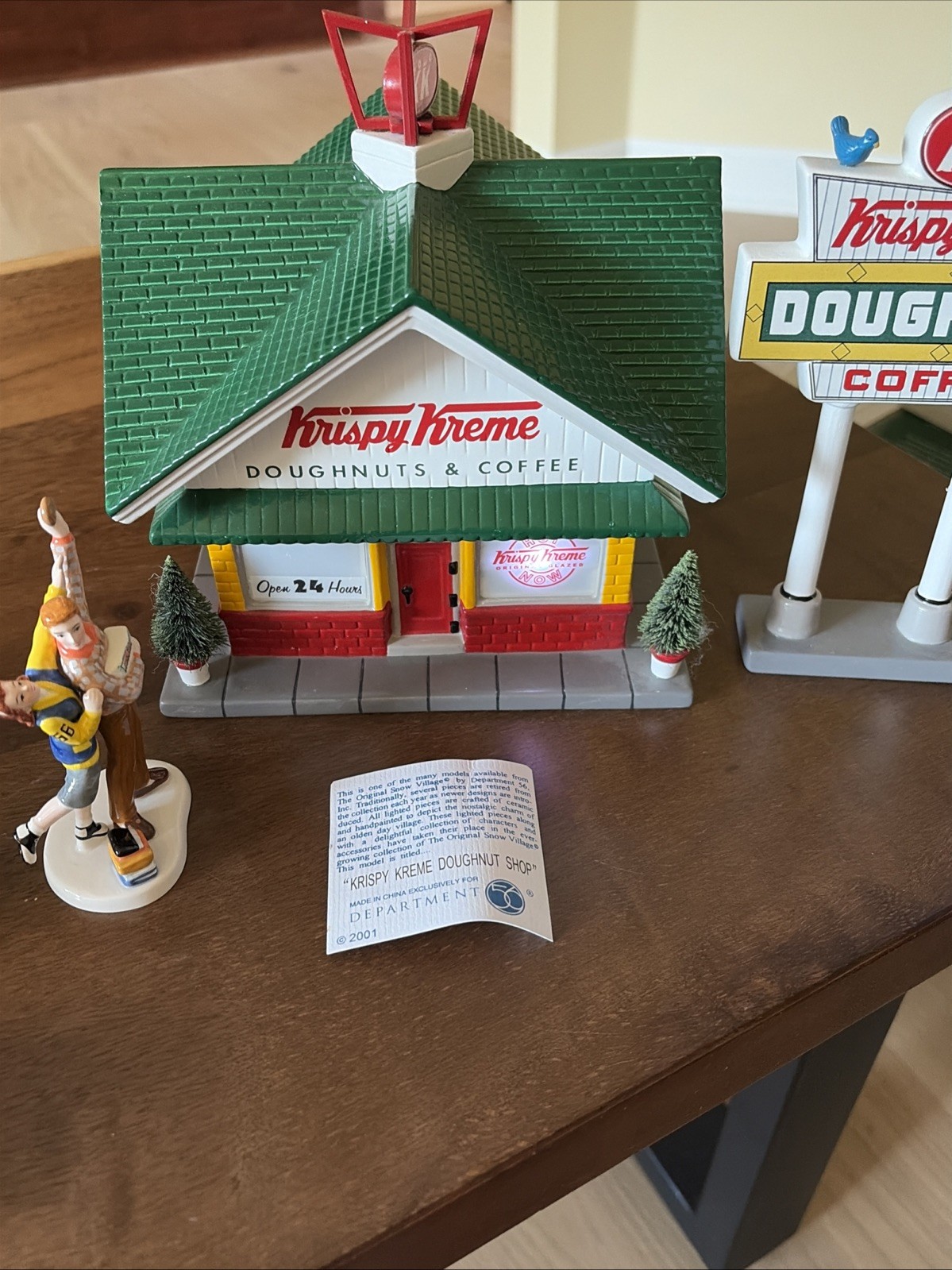 Dept. 56 Krispy Kreme Doughnut Shop Lighted Snow Village Piece & Figurine EUC