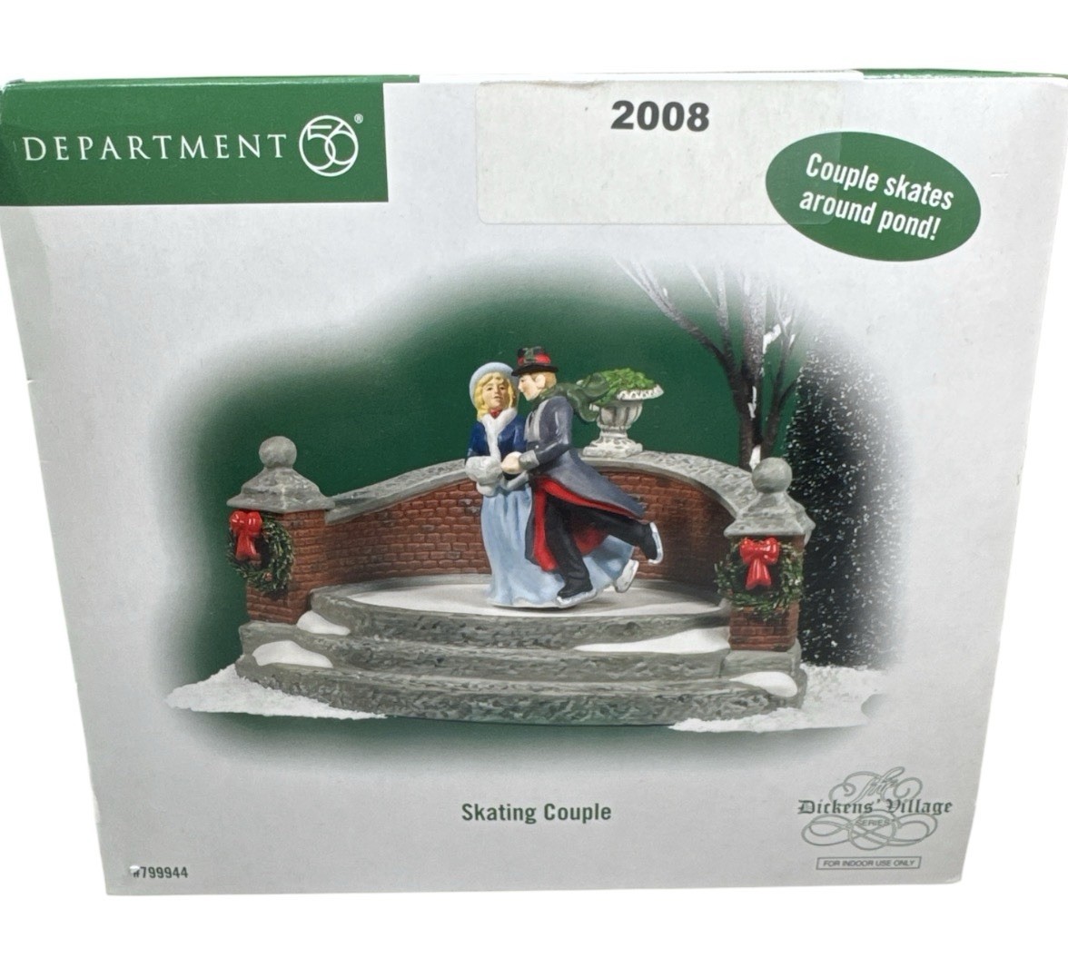 Dept 56 Dickens Village Skating Couple On Pond 2007 W Box #799944 Tested Works