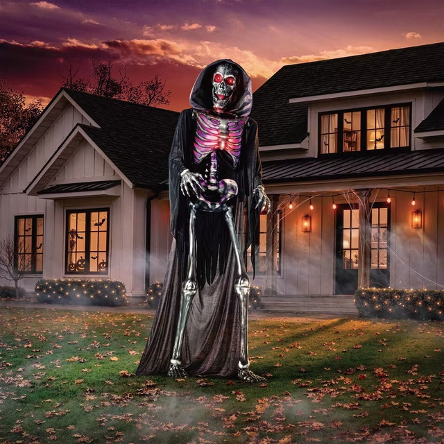 Member’s Mark 11′ Pre-Lit Animated Towering Reaper
