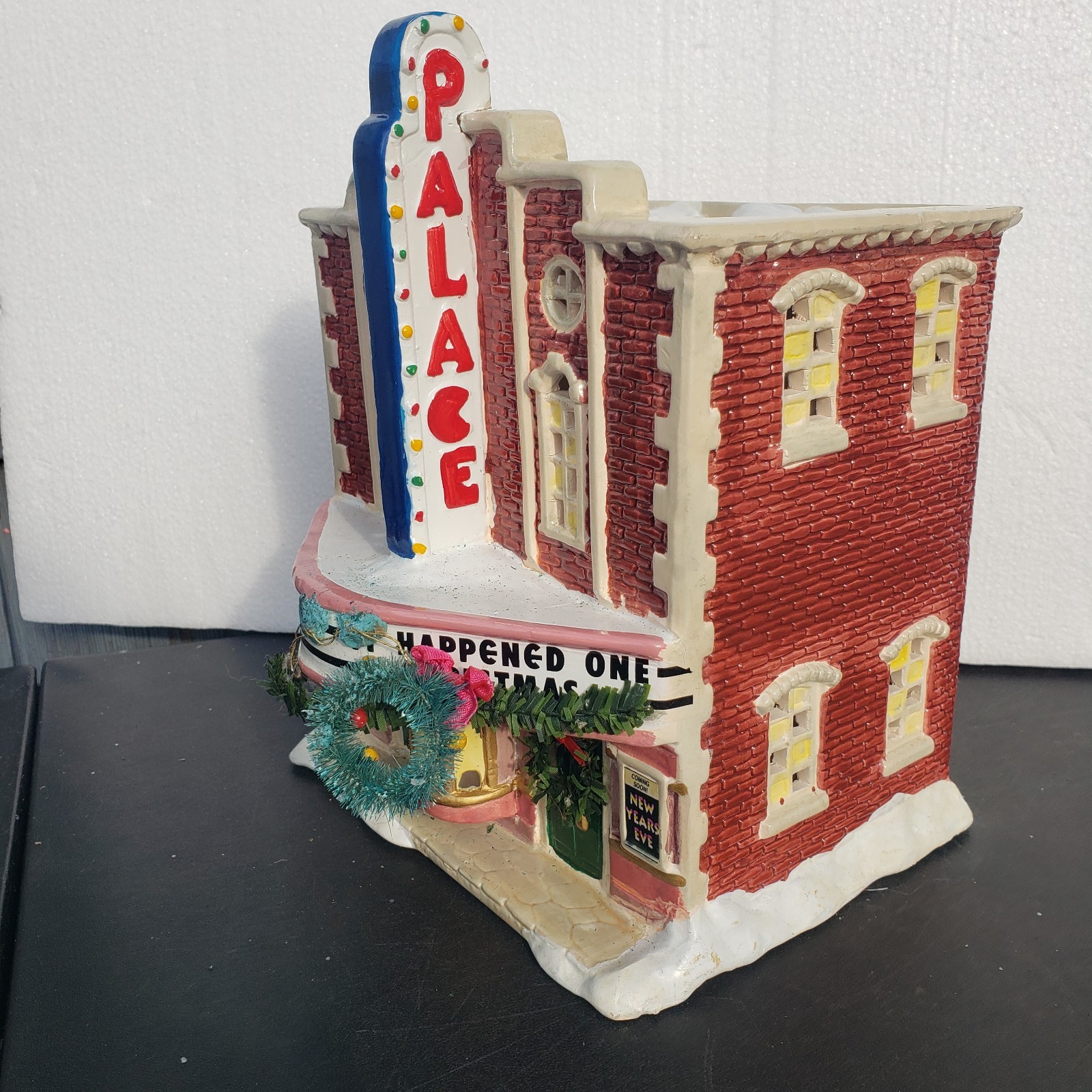 Palace Theatre “It Happened One Christmas” Christmas Main Street 1993 No Box