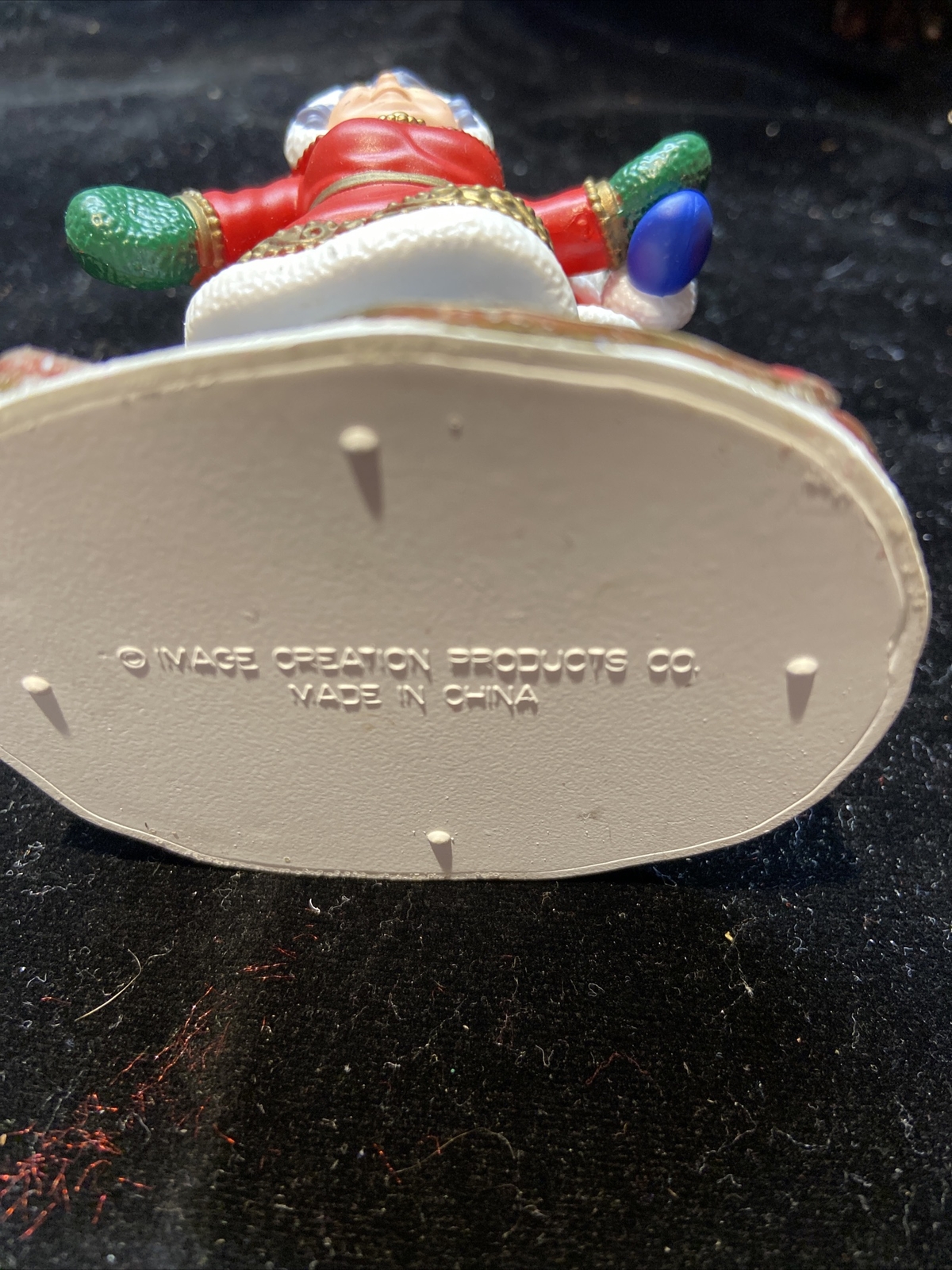 Lot Of 3 Christmas Village Pieces Telephone Booth, Mother And Son, Mr/mrs Claus