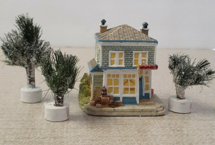 1996 Vtg. Liberty Falls Americana Collection Howard’s Hardware AH103 