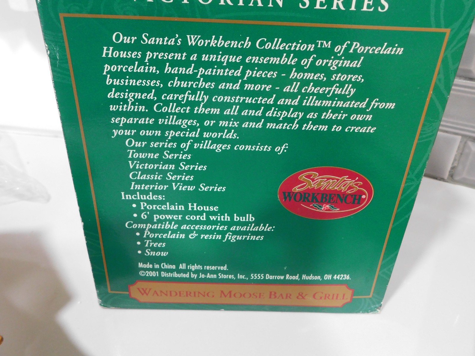 SANTA’S WORKBENCH COLLECTION VICTORIAN SERIES WANDERING MOOSE BAR & GRILL NEW