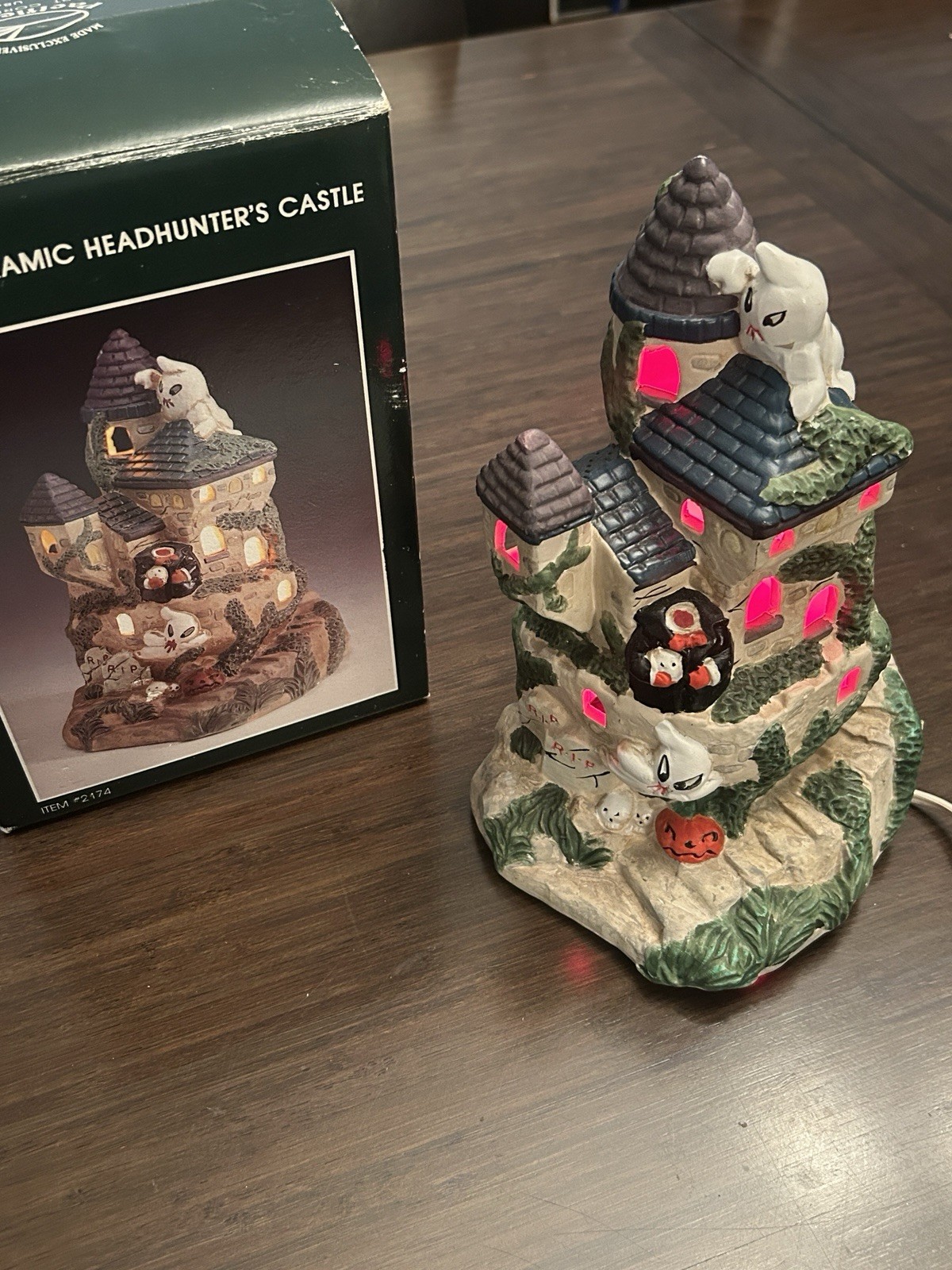 VTG 1992 Halloween Pacific Rim Electric Ceramic Headhunter Castle Haunted House