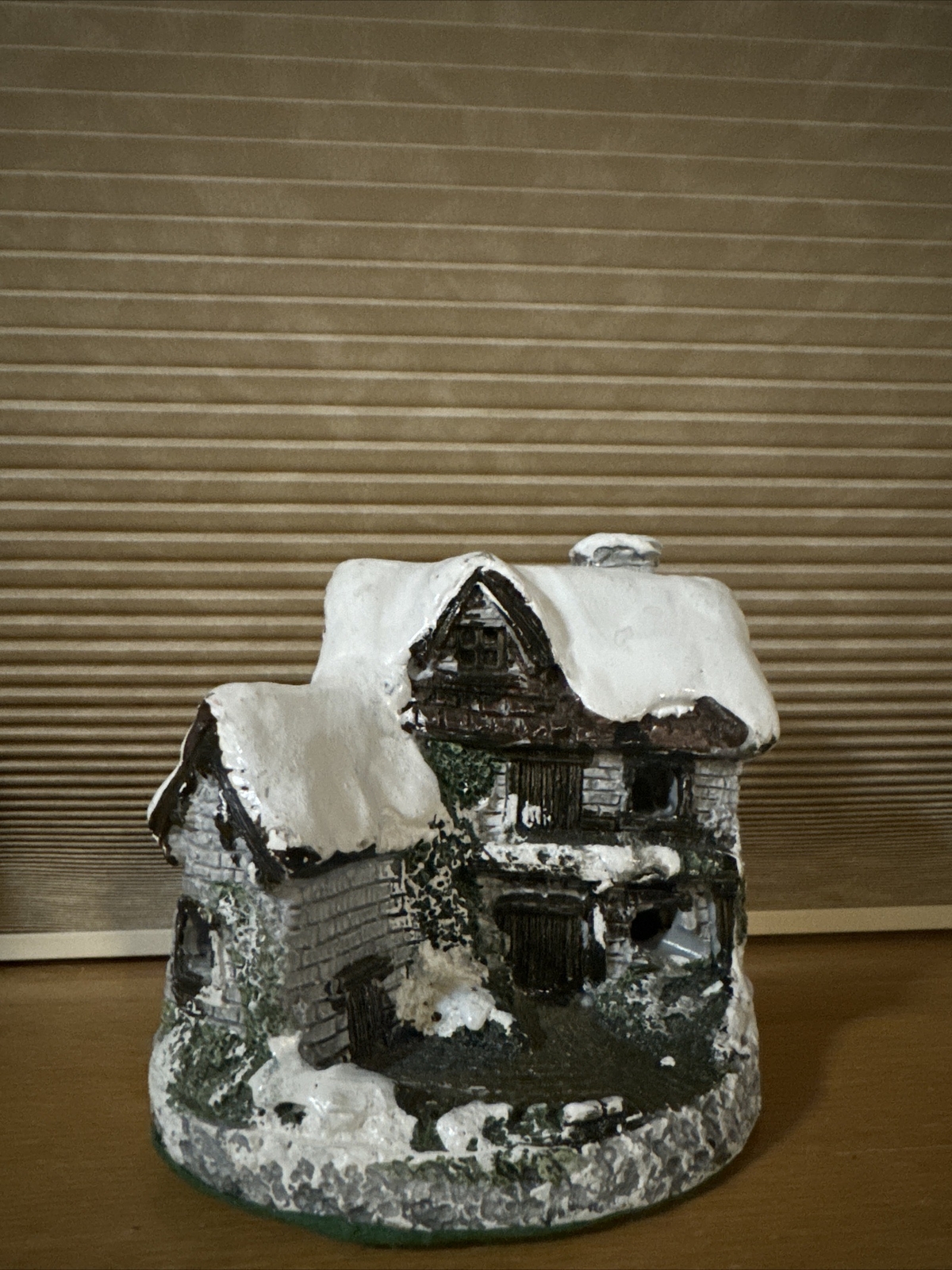 Vintage Cottage Charmers Snow House Christmas Holiday Handpainted Lighted Works