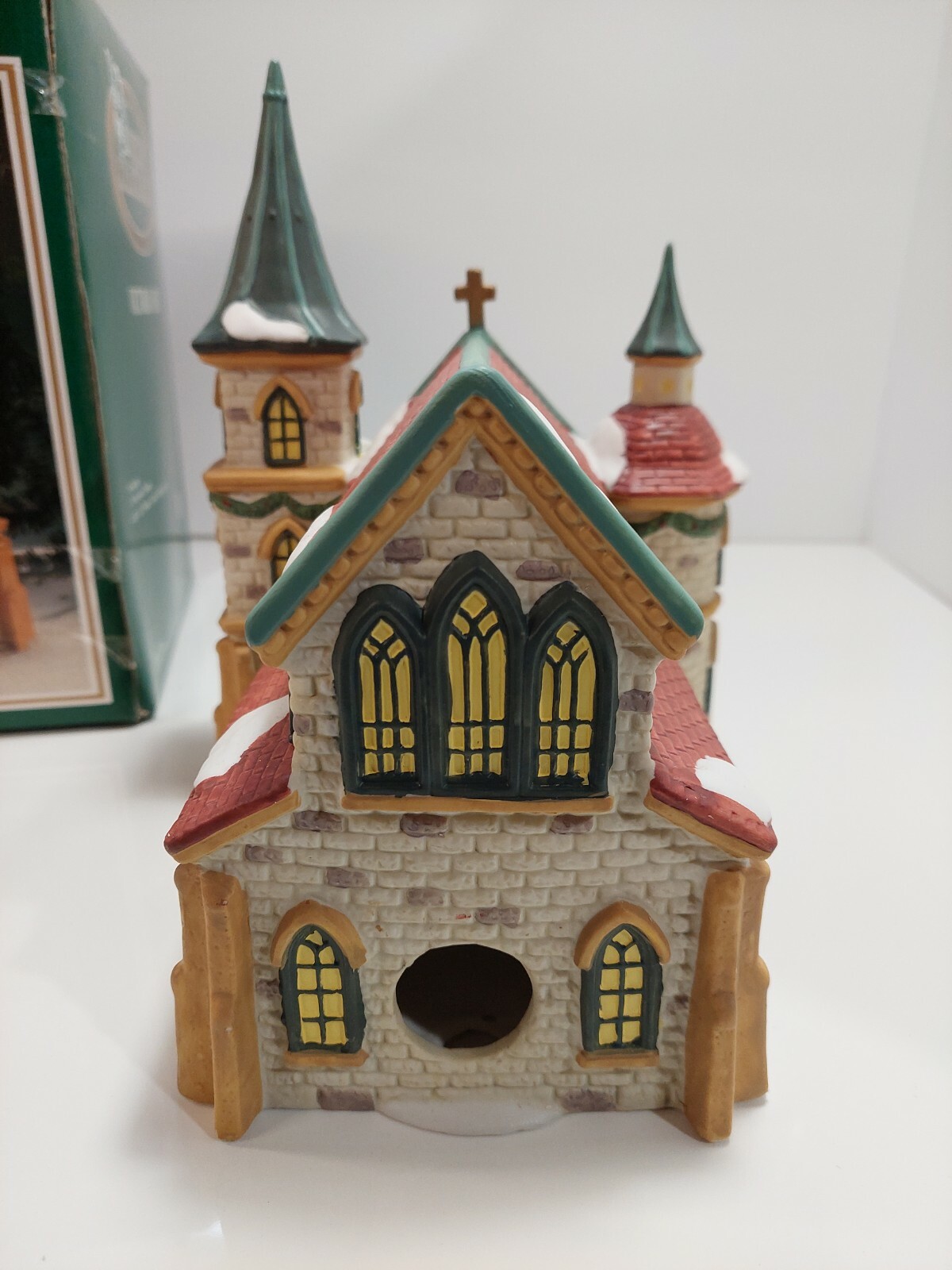 Dickens Collectables Victorian Series Village Church Porcelain Lighted House