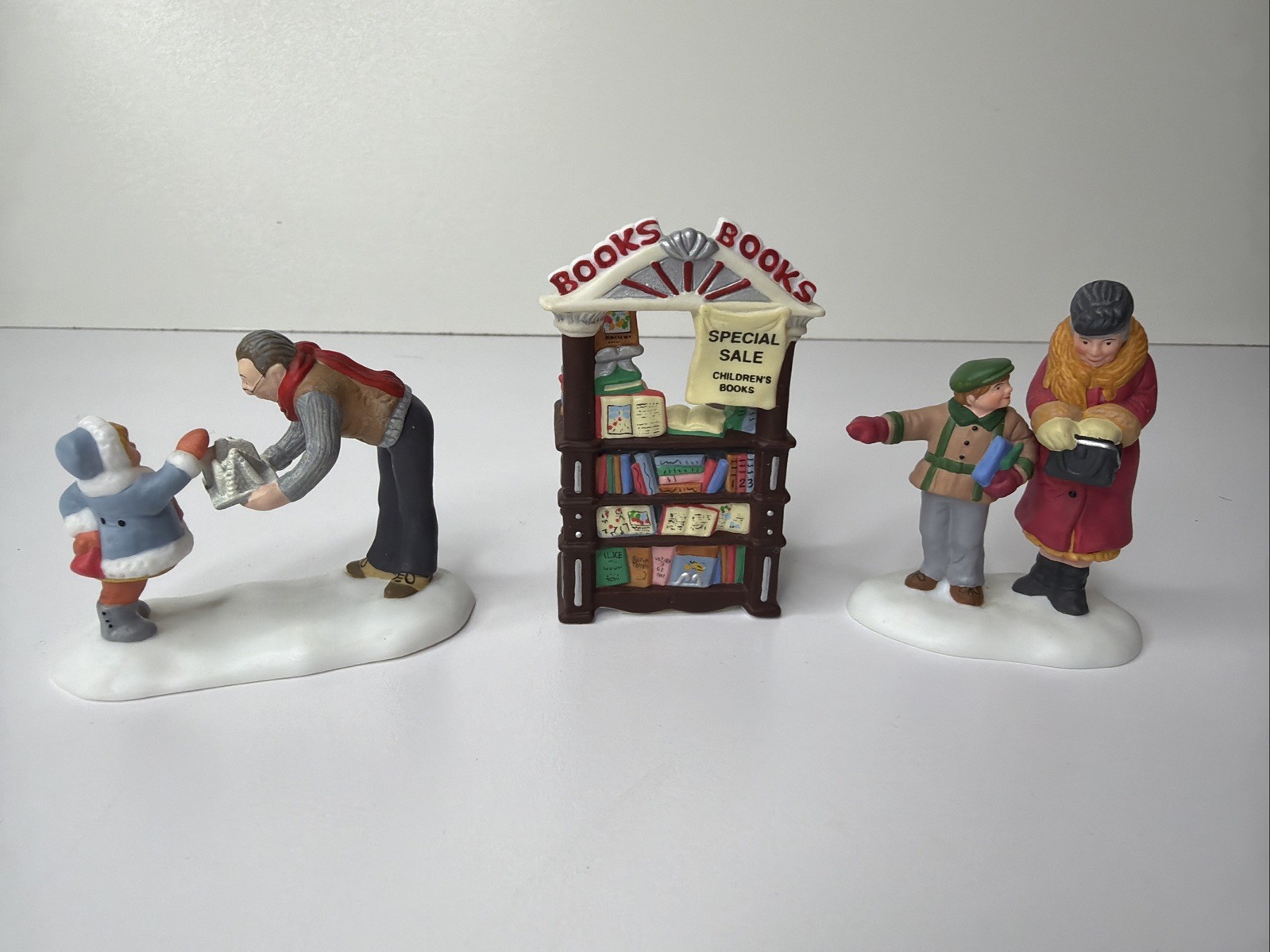 Vintage Dept 56 A Treasured Book Set Christmas In The City Heritage Collection