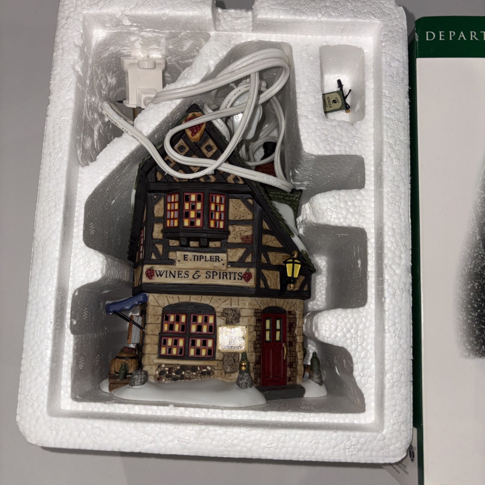 Department 56 Dickens Village Series#58725U E.Tipler Agentfor Wine&Spirits