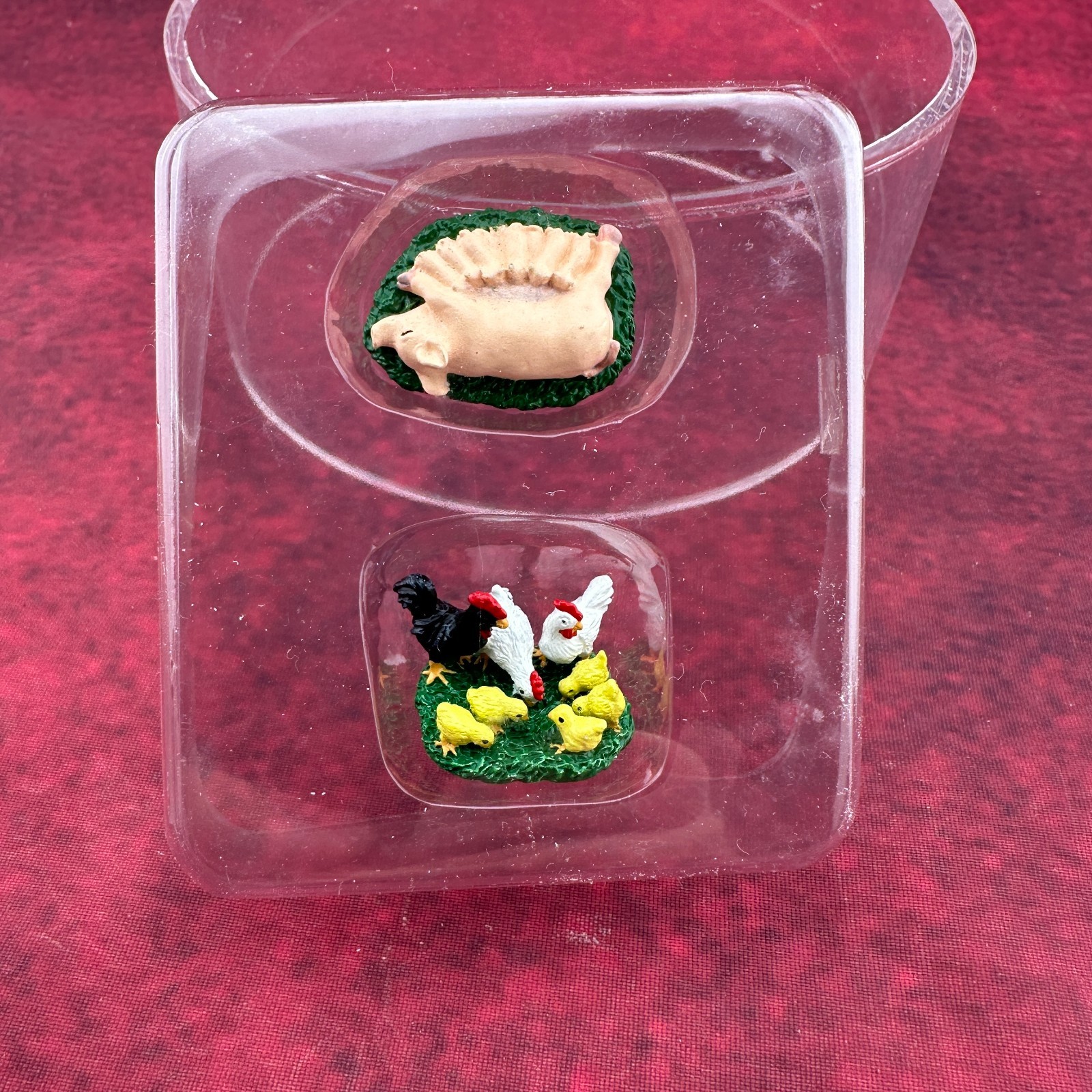 THE LIBERTY FALLS HAND PAINTED MINIATURE FARM ANIMALS ACCESORY SET AH224