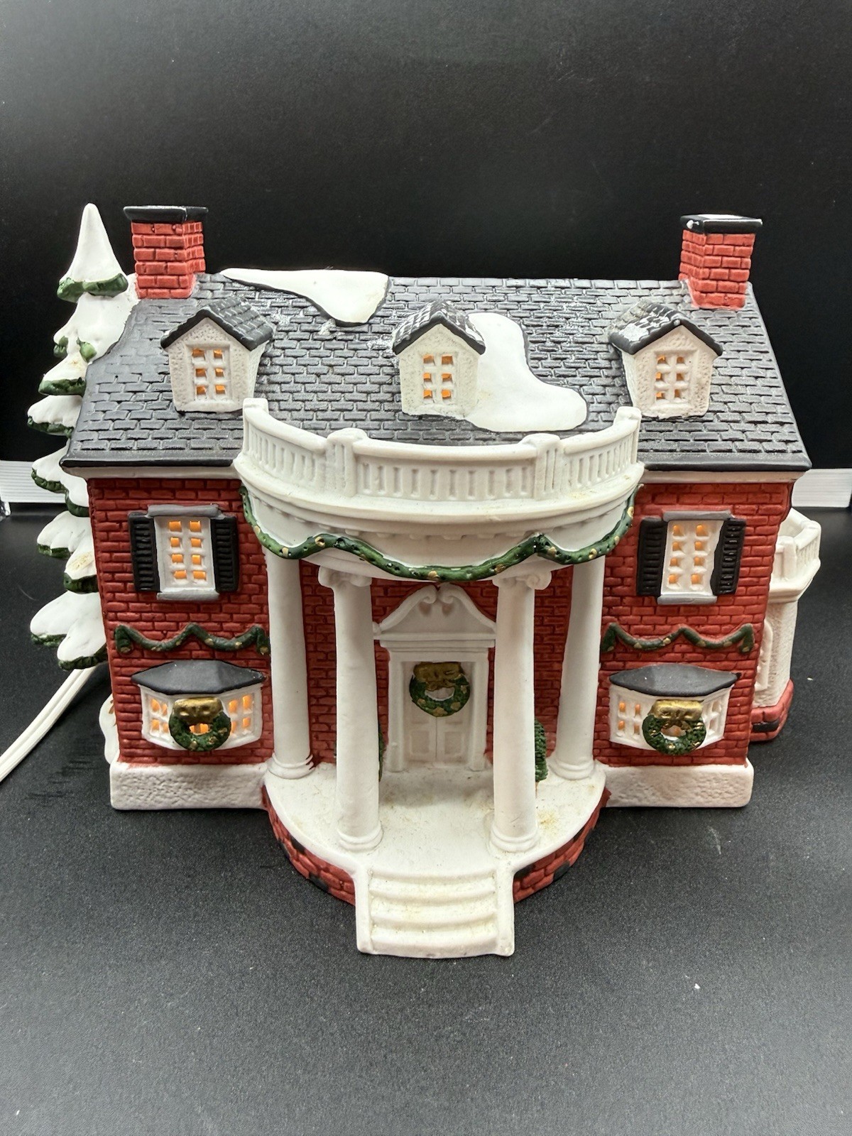 1995 Red Brick Colonial Lighted HouseLemax Dickensvale Collection Vintage