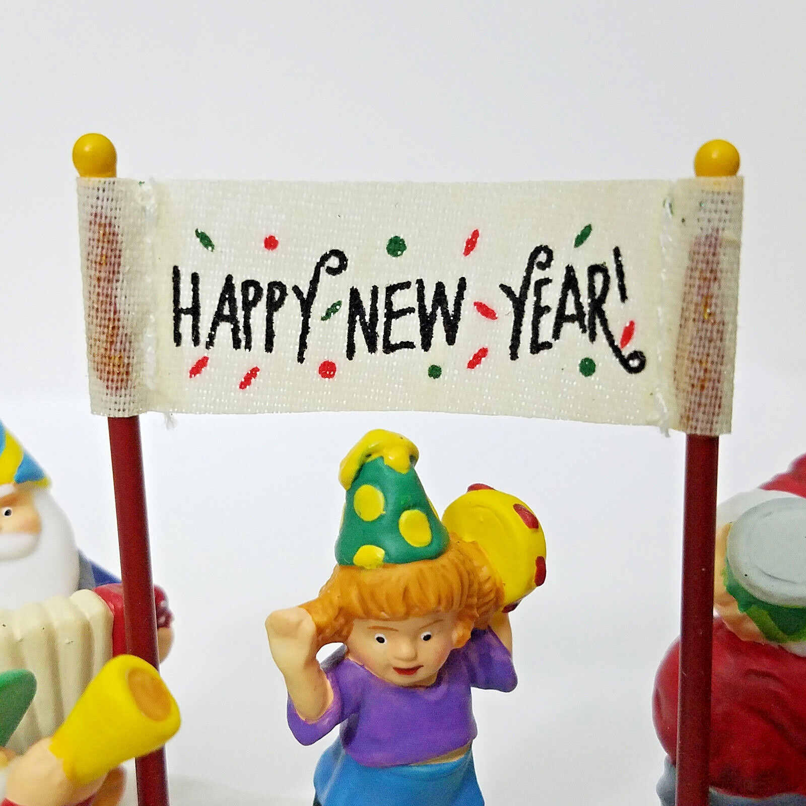 Dept 56 2003 New Year’s At The North Pole North Pole Snow Village Series #56863