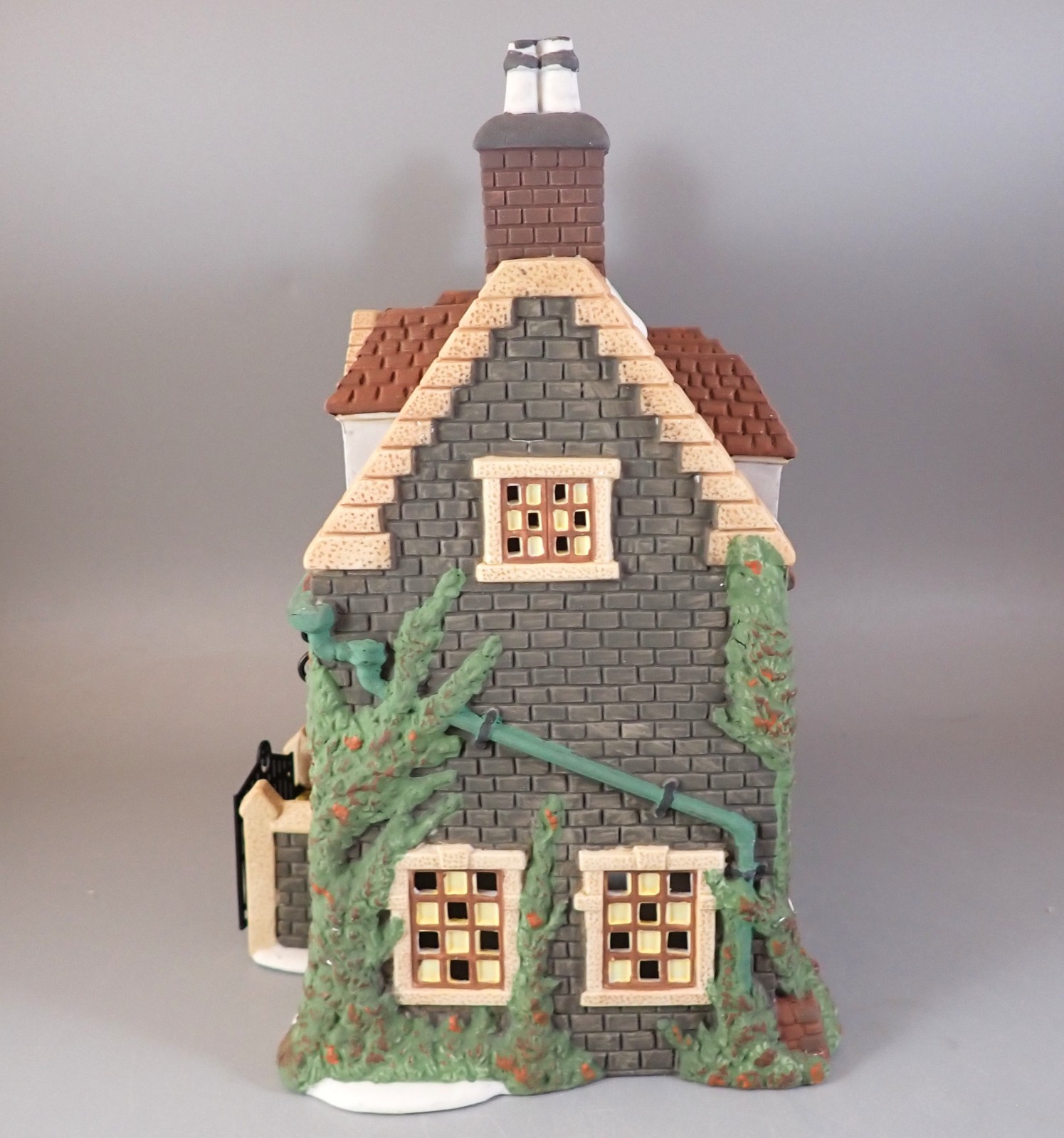 Dept 56 Dedlock Arms Heritage Collection Dickens Series Limited 3rd Ed 1994
