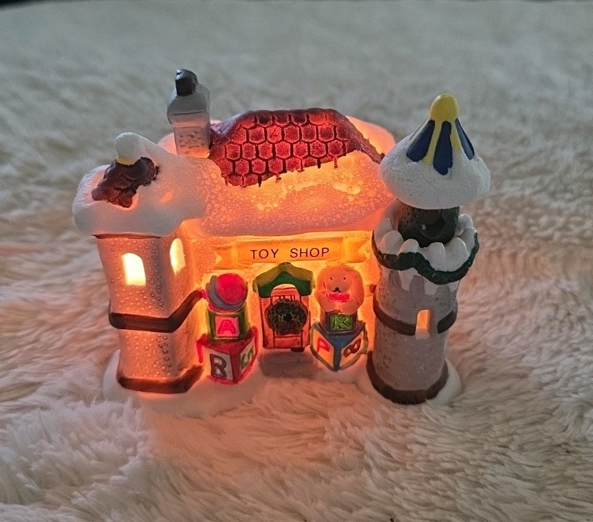 Porcelain Bisque Santa’s Village Lighted Toy Shop Hand Painted Vintage 1994