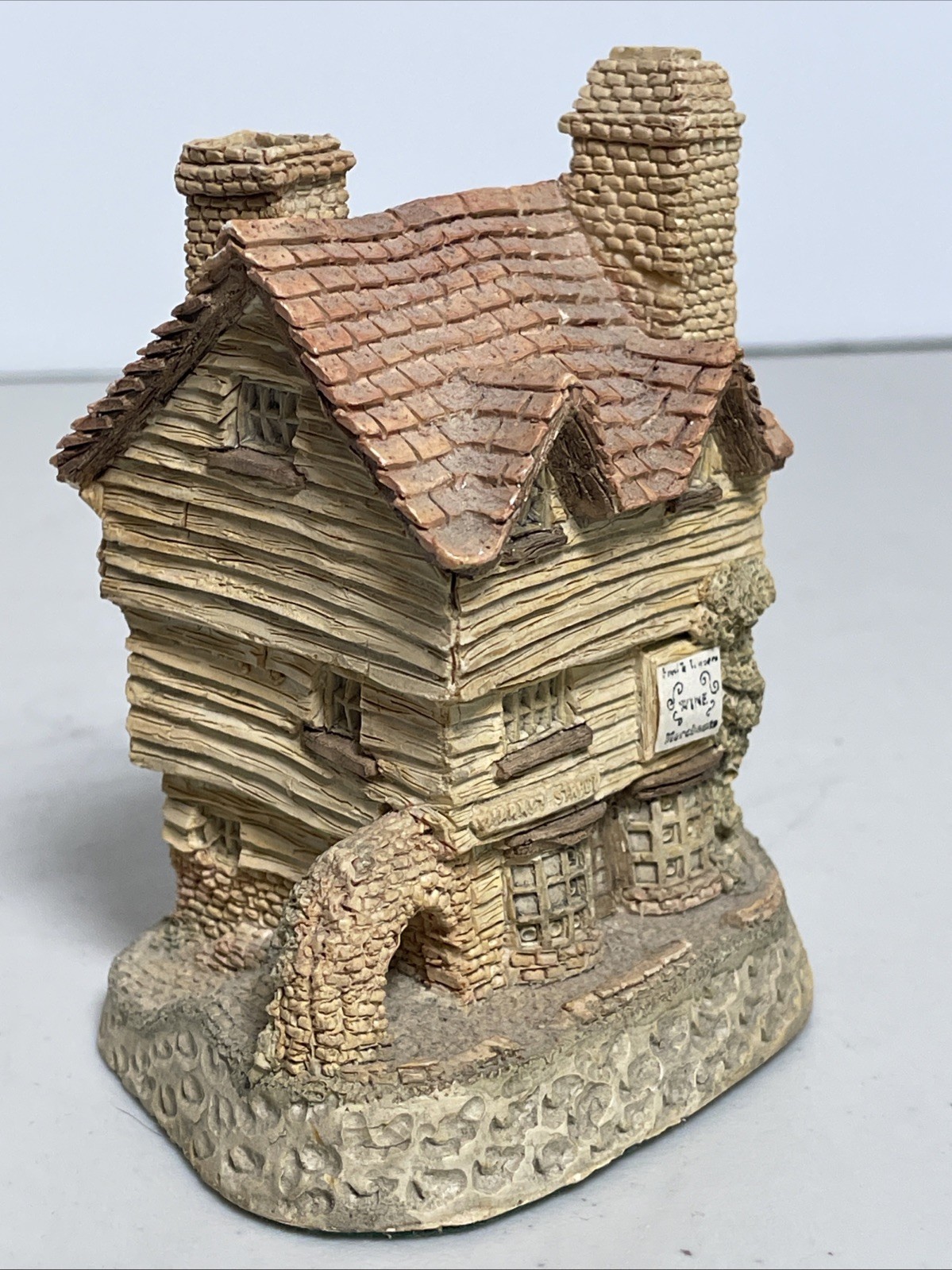 Vintage 1980 David Winter 4″ Wine Merchant Village House Cottage Great Britain