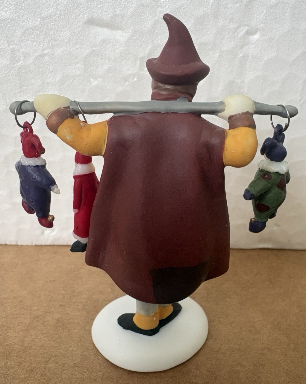 Dept 56 Heritage Village Collection 1 Market Day Shopper 2 Portobello Peddlers