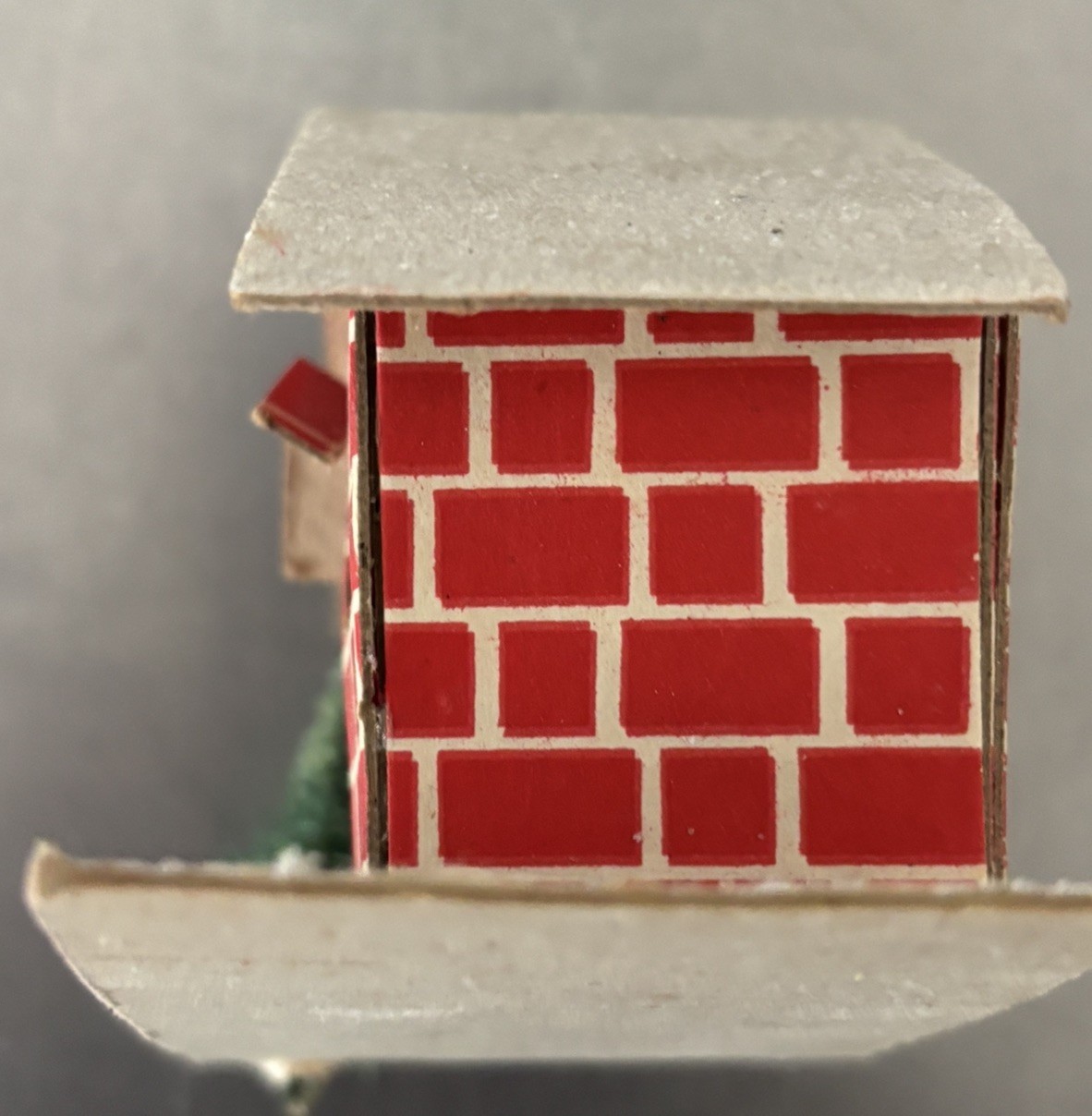 Vntg Putz House Red Brick with Cello Windows & Bottle Brush Tree Glitter L-D