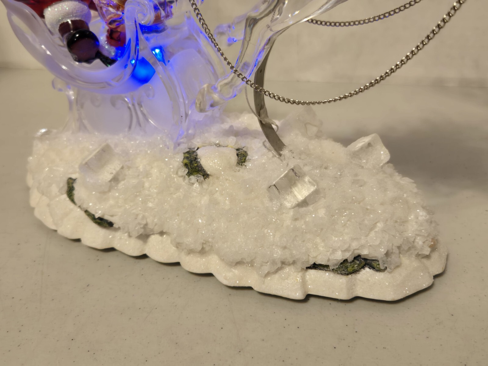 Heritage Mint Holiday Ice Sculptures Santa & His Sleigh Color Changing in Box
