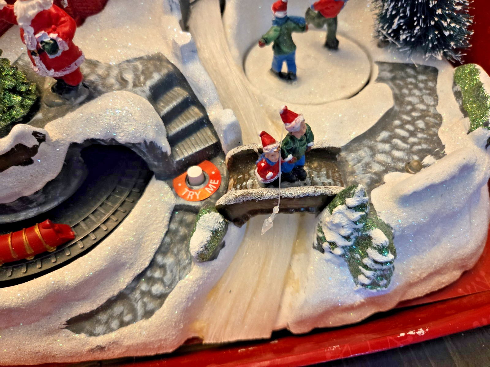 Animated Musical Christmas Santa’s Village Skaters Train Lights Works