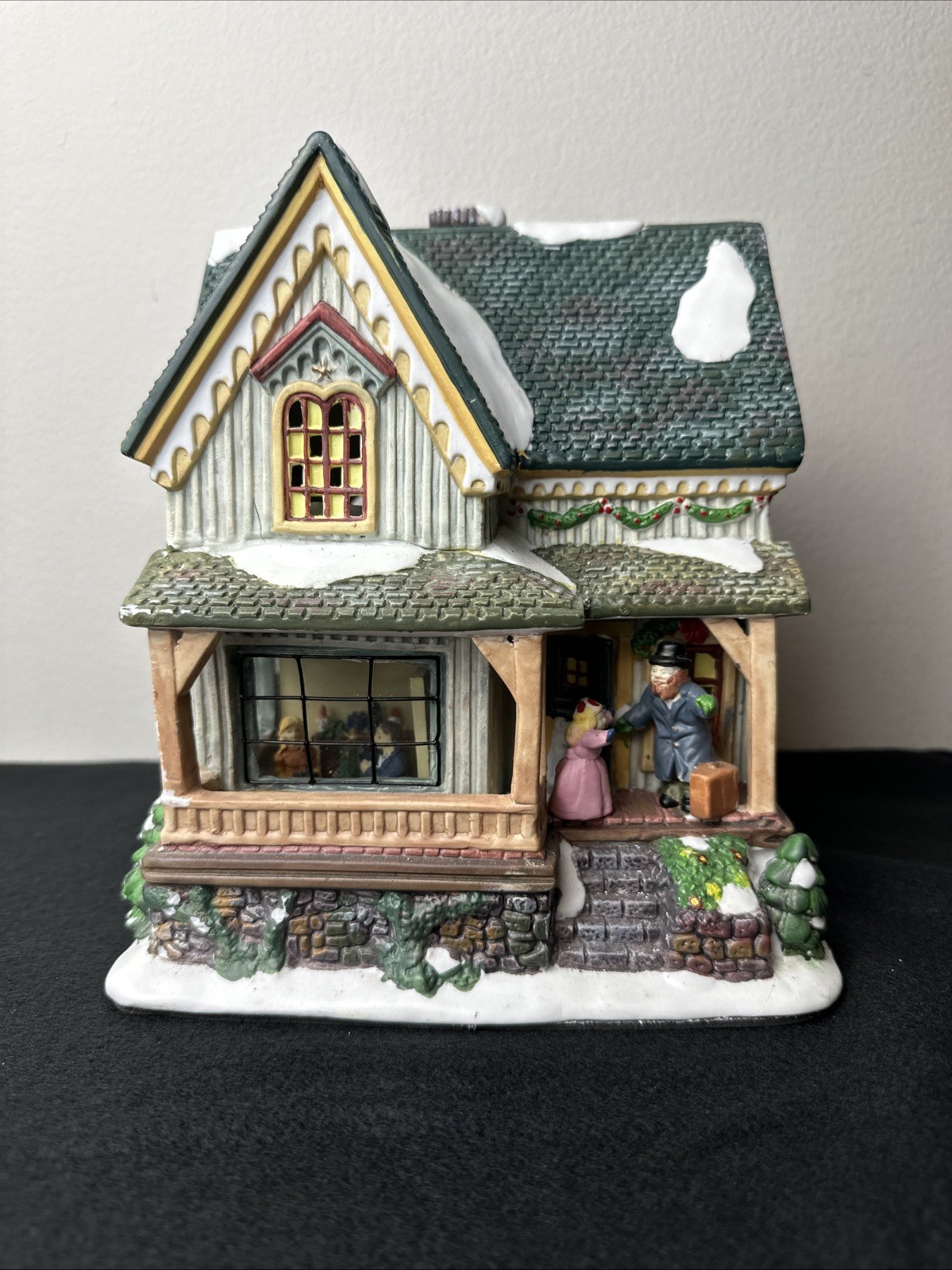 Christmas Village Family Home Welcome Visitors Rare Grandpa No Light