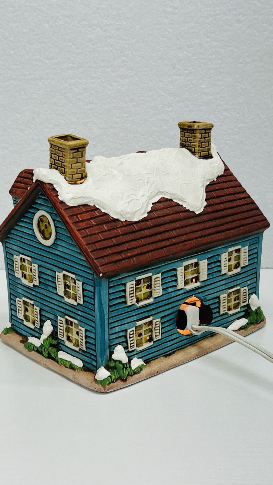 Lefton Colonial Village “ 1986 The Welcome House” Byron Wood 05824 Retired