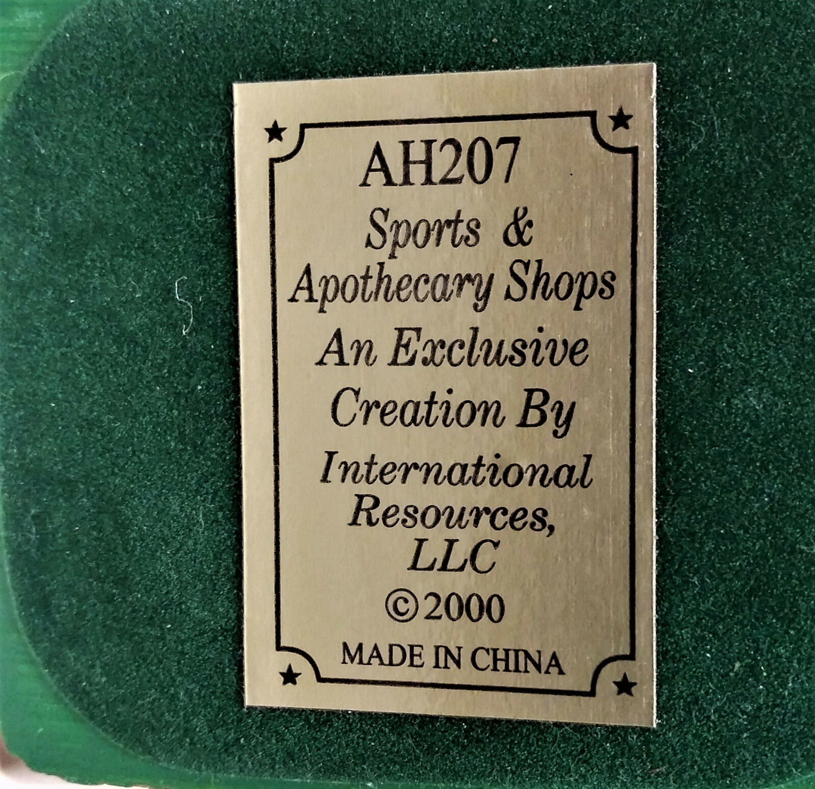 Vintage International Resources Liberty Falls Sports & Apothecary Shops AH207