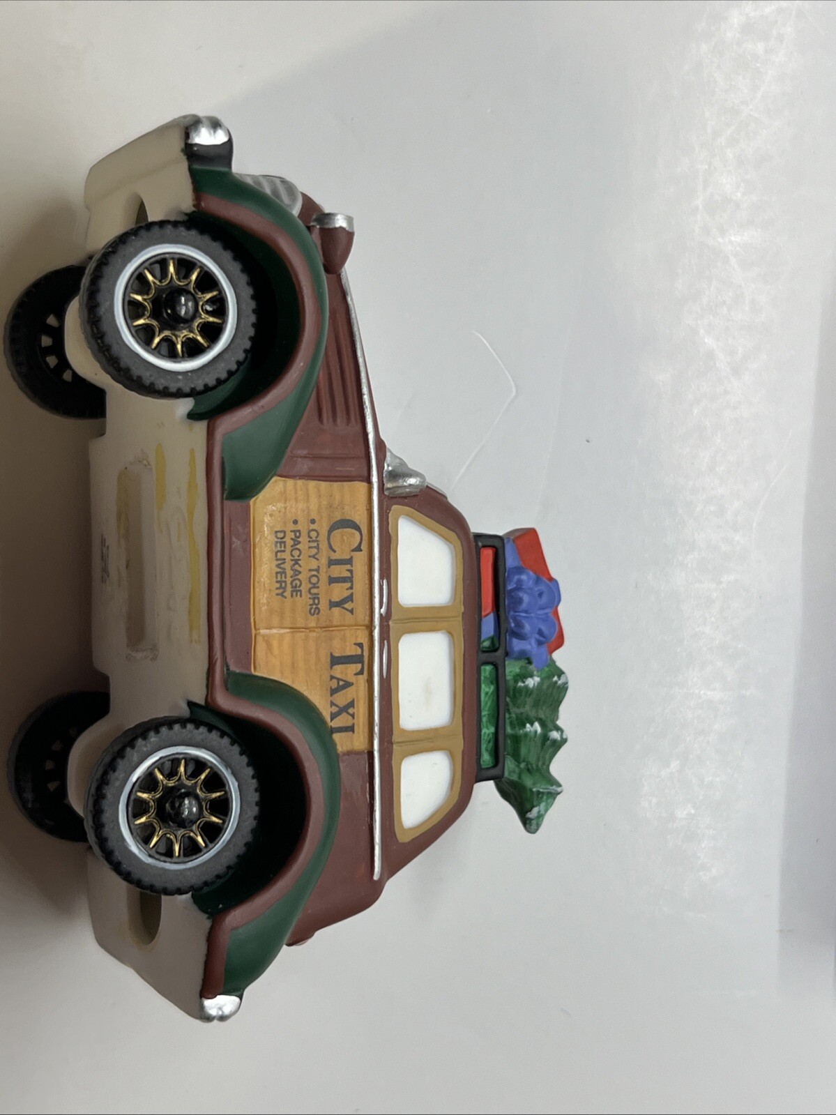 Dept 56 City Taxi Heritage Village Collection #58894 In Box READ Approx 2.5 X 4”
