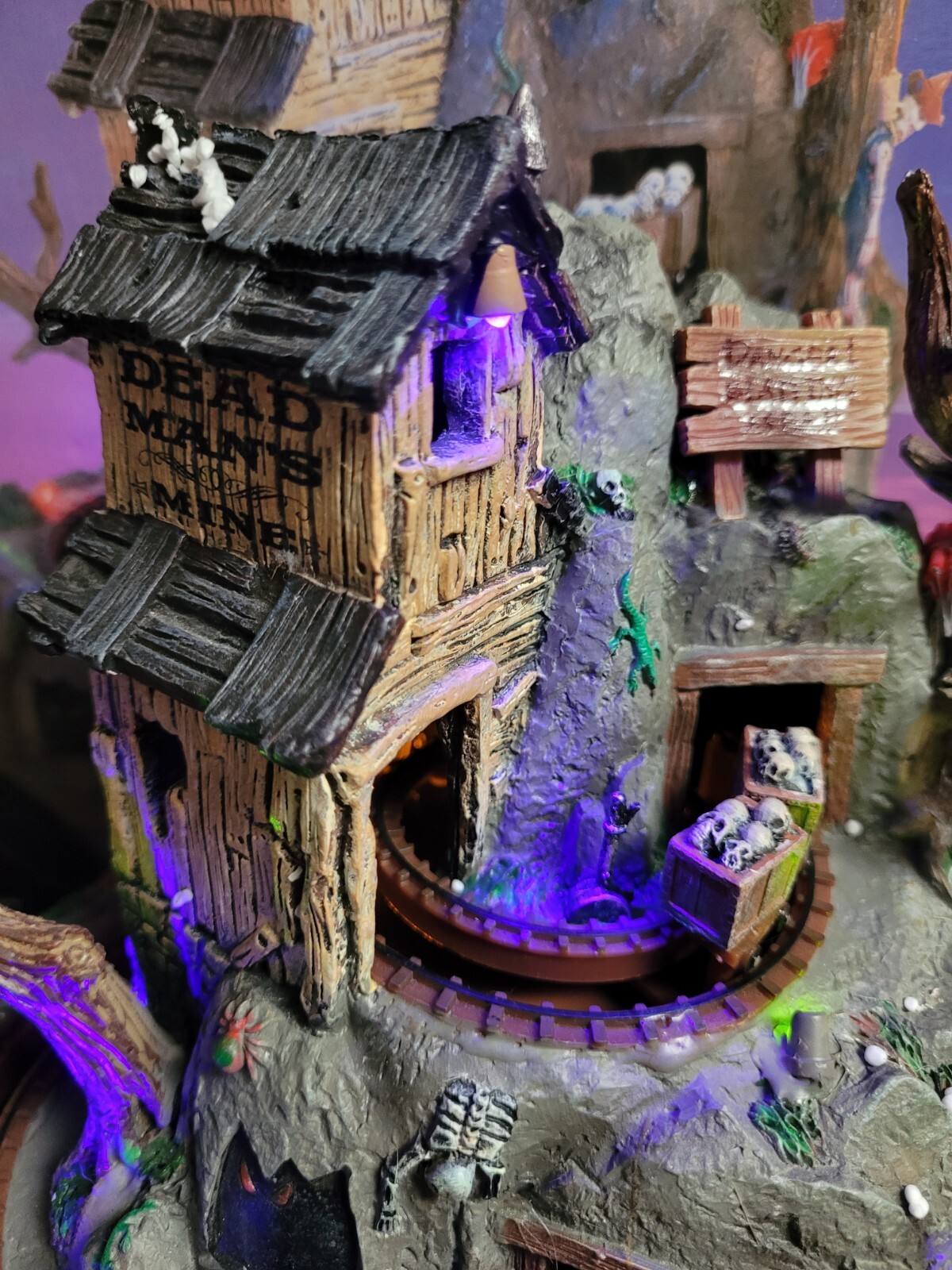 2006 Lemax Dead Man’s Mine Spooky Town Halloween Village Retired w/Box Adapter
