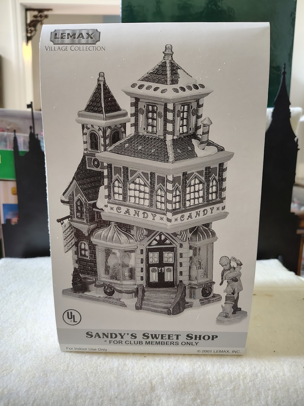 Lemax Collectors Club – Sandy’s Sweet Shop set of 2 – 2001