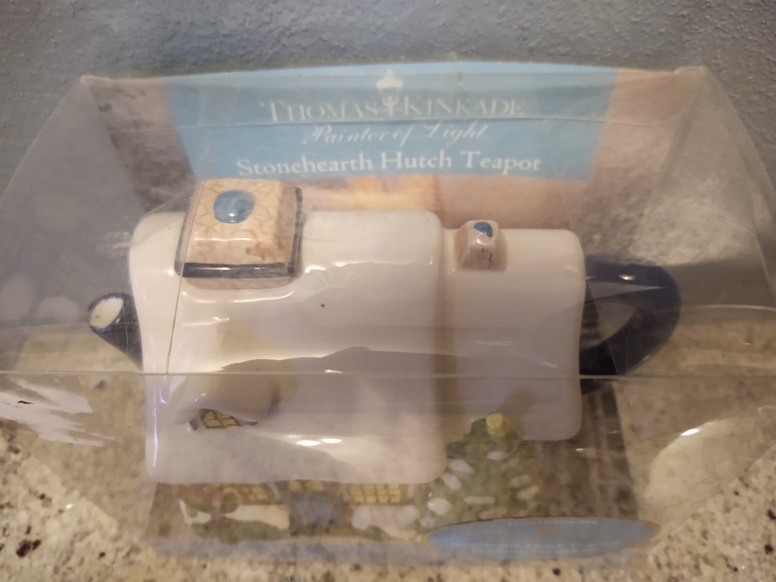 2006 Limited Edition Thomas Kinkade Stonehearth Hutch Teapot Christmas Brand New