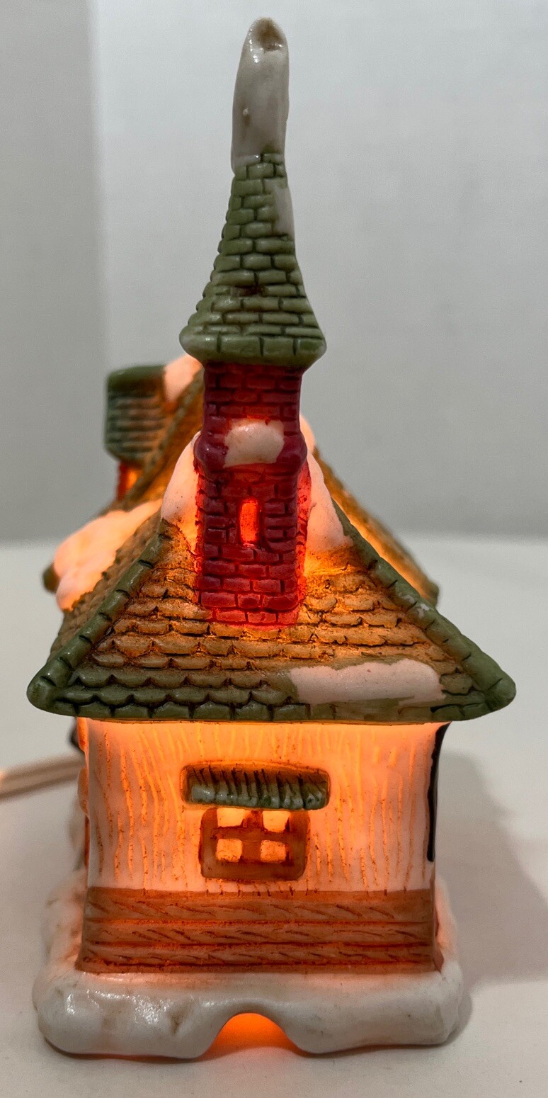 Mini Porcelain Lighted Christmas Village Fabric Shop Approx 3.5×2.5×5 Inch