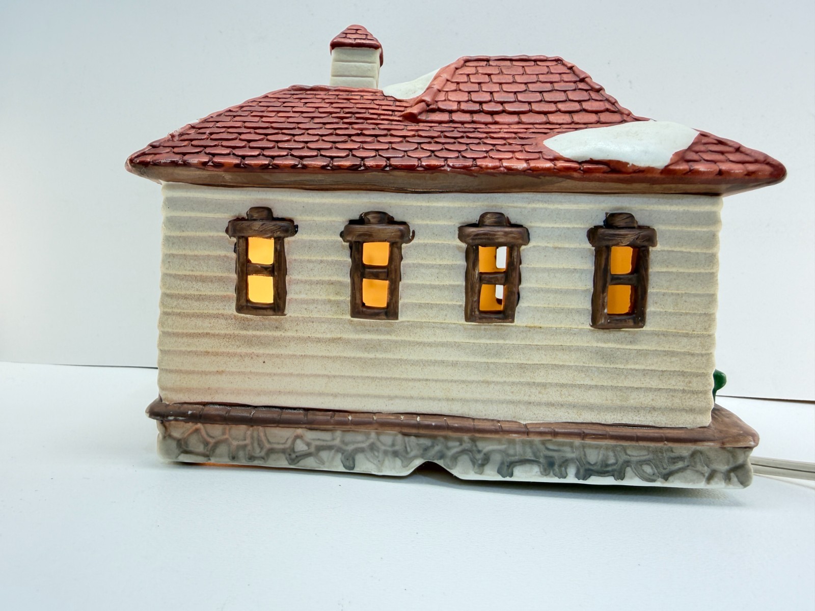 Vintage 1992 Holiday Expressions Dickens Lighted Train Station House In Box
