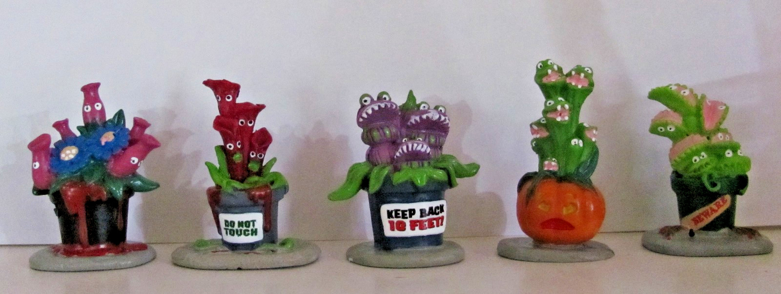 Lemax Spooky Town Accessory – Hungry Houseplant Horror, Set Of 5 #44314