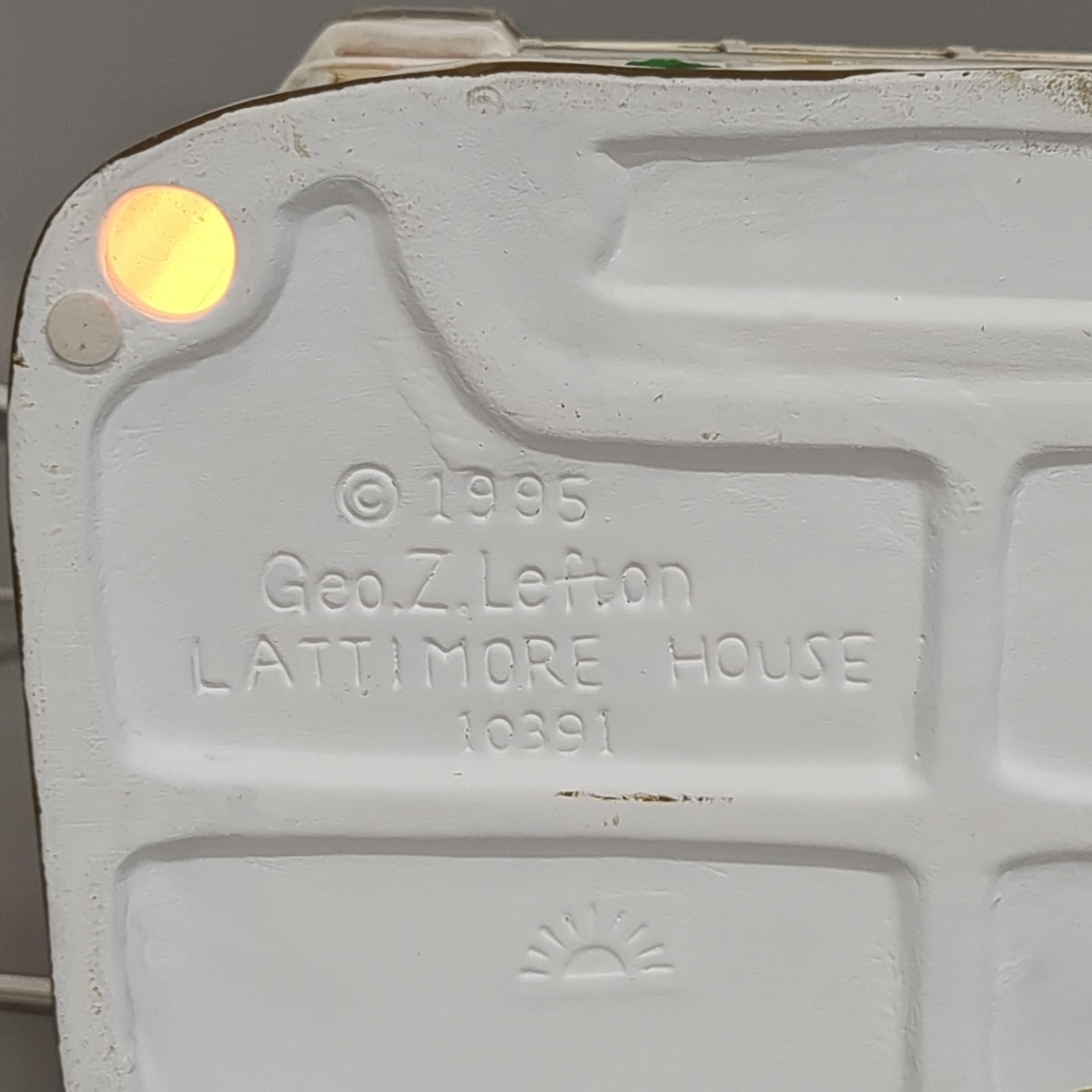 Lefton Colonial Village Lattimore House Includes box Light Vintage Christmas