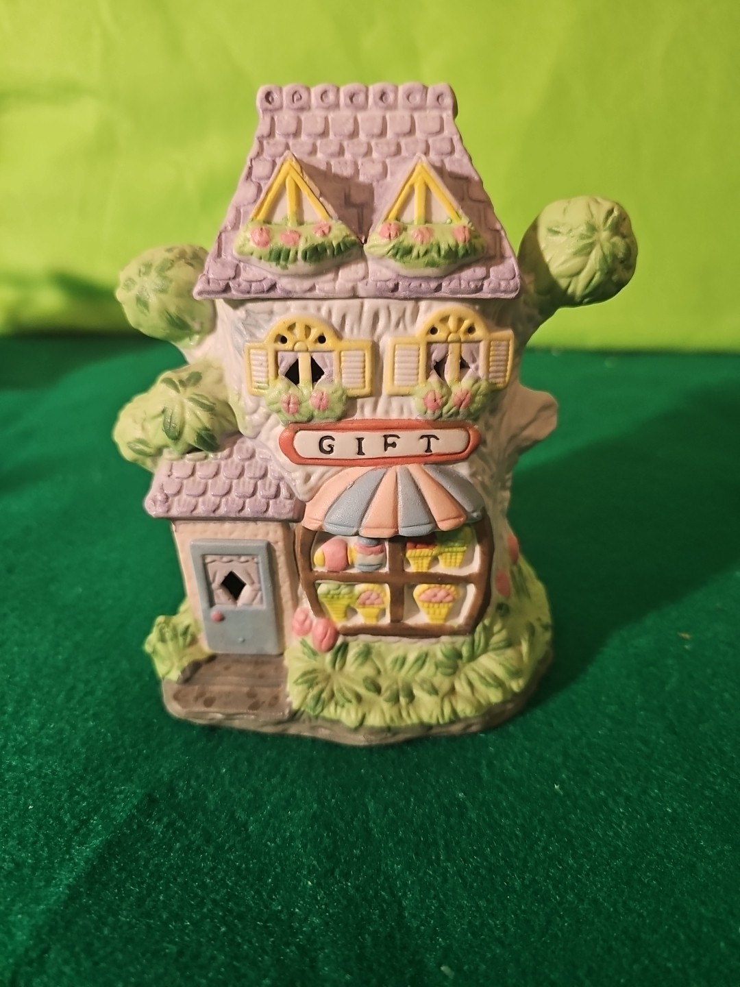 Vintage Lot Of 4 Easter Village Houses.