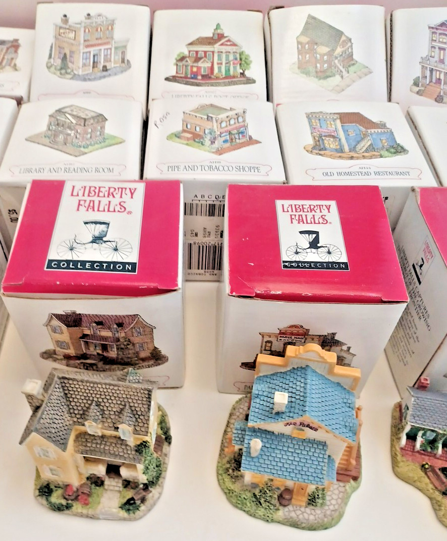 The Americana Collection Buildings, Houses, Churches Liberty Falls Lot of 17 Mix