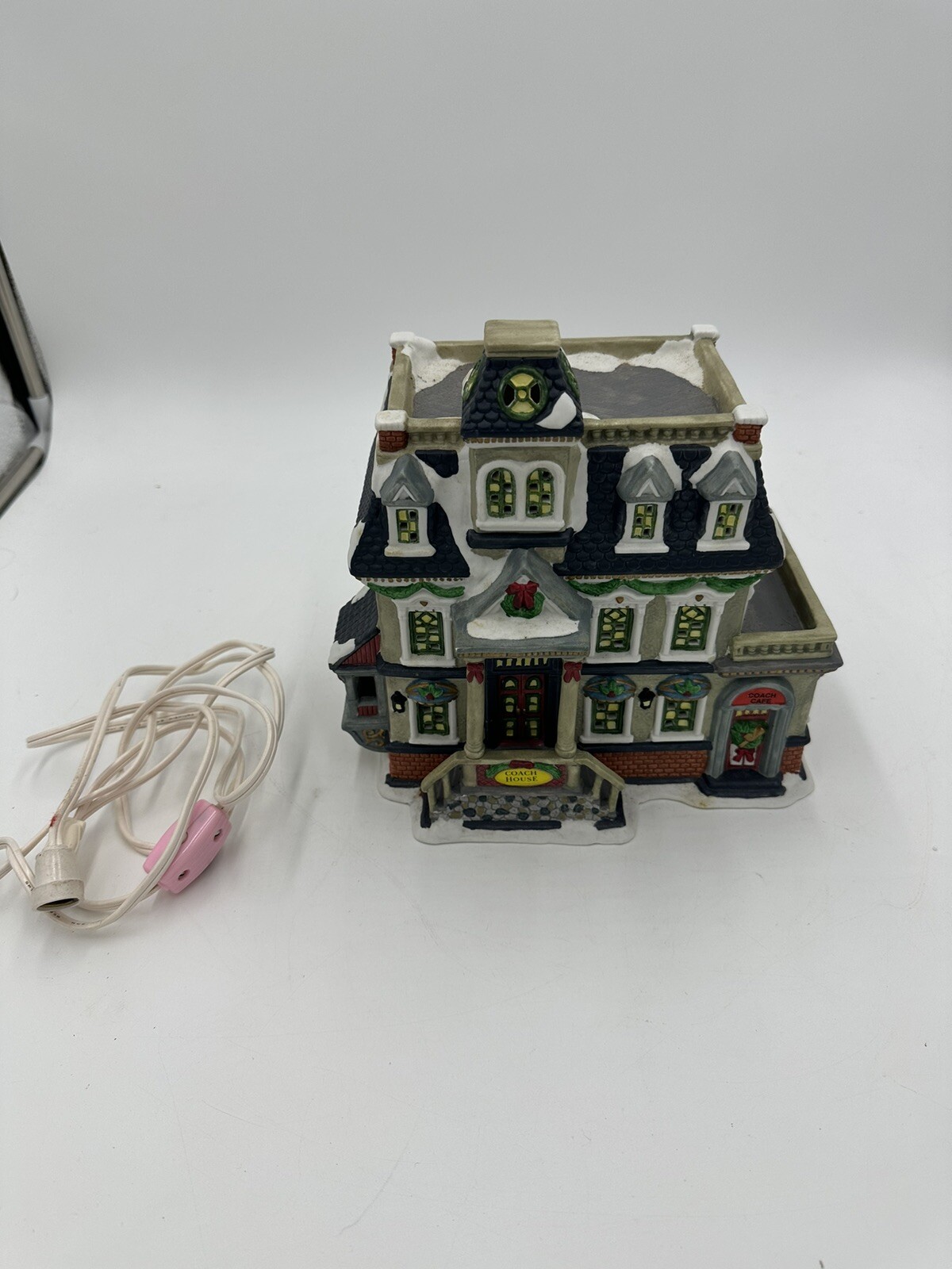 Rite Aid Christmas Village Coach House Cafe Porcelain 7 3/4” Tall X 9” Wide 1998