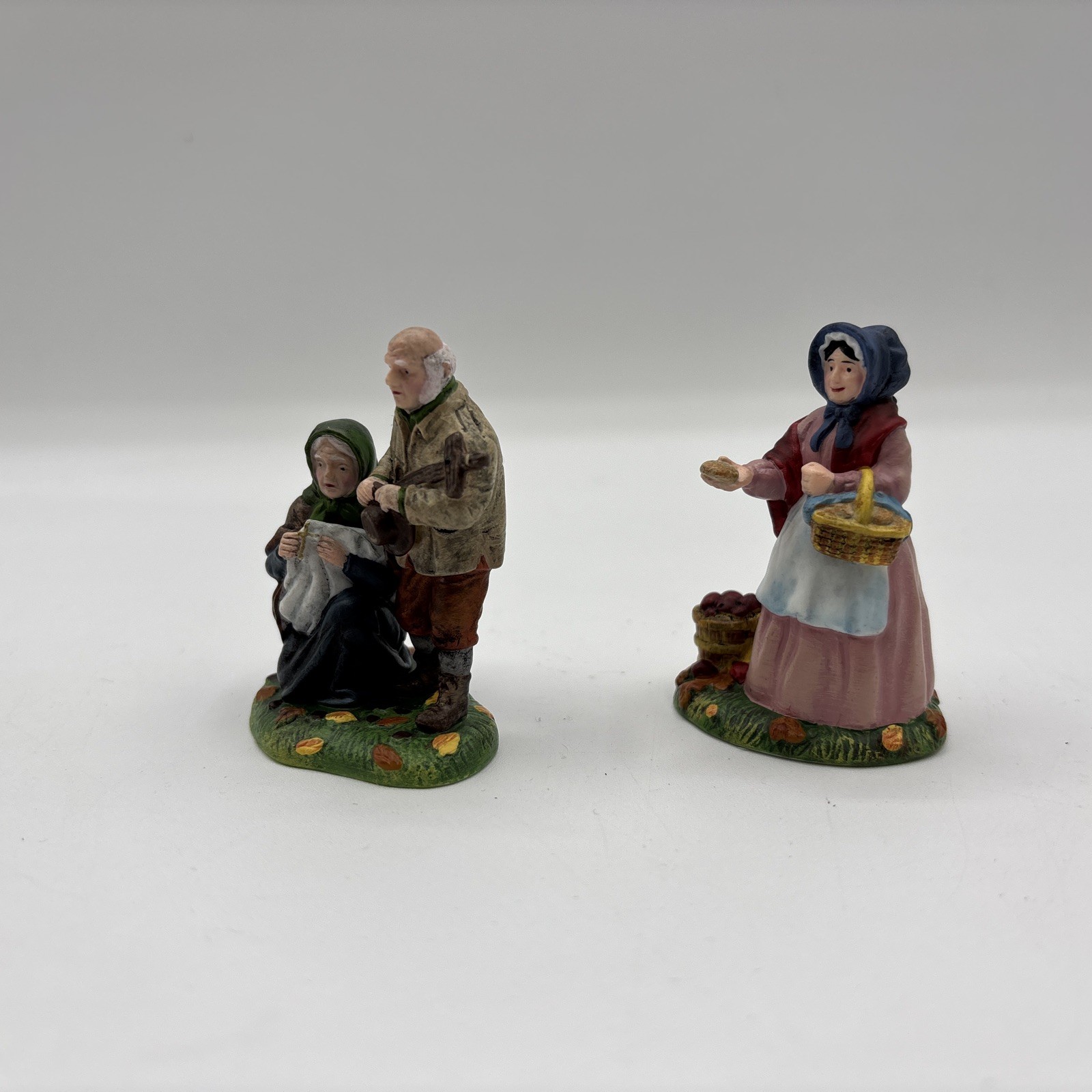 Department 56 2004 Dickens Village All Hallows Eve Begging For Soul Cakes 58412
