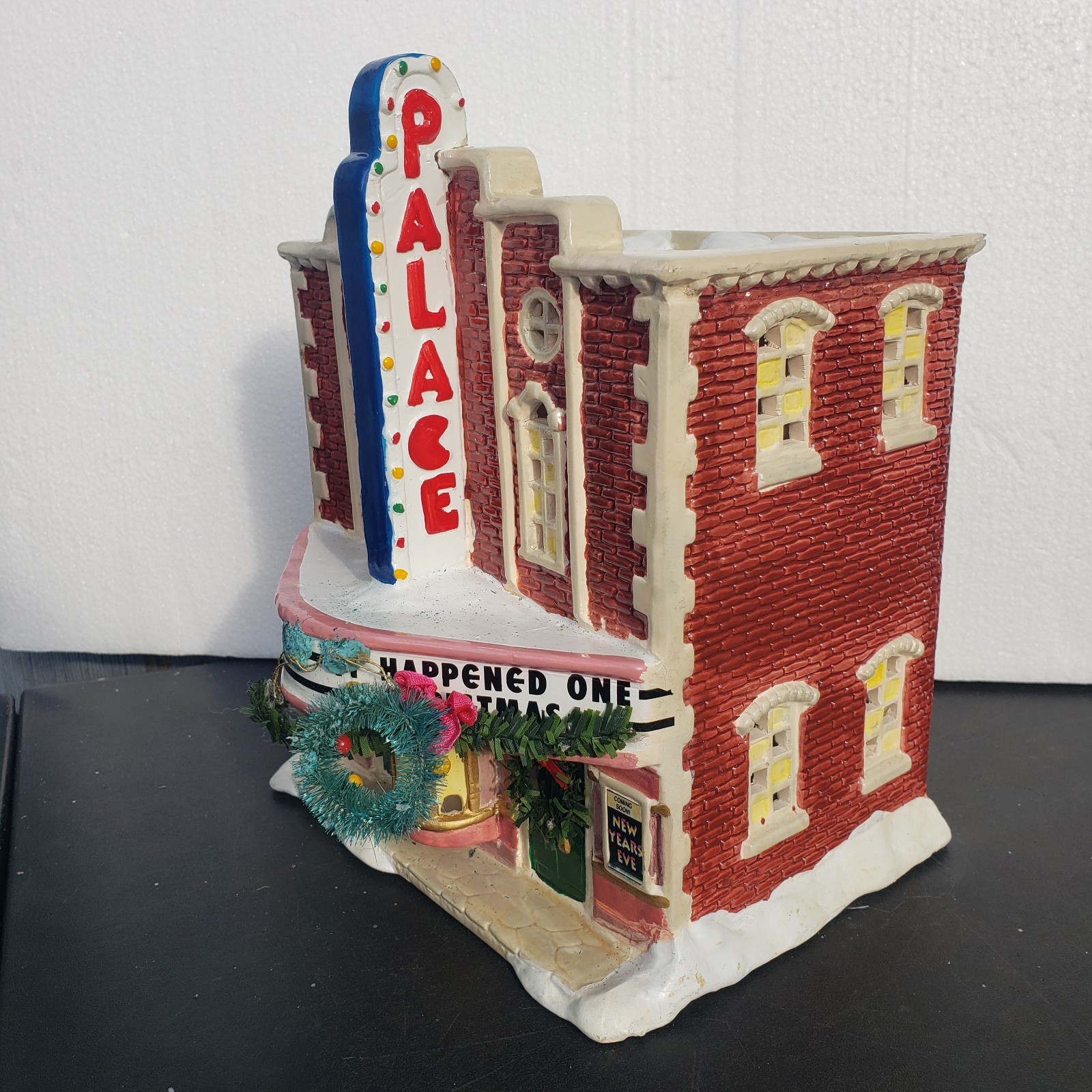 Palace Theatre “It Happened One Christmas” Christmas Main Street 1993 No Box